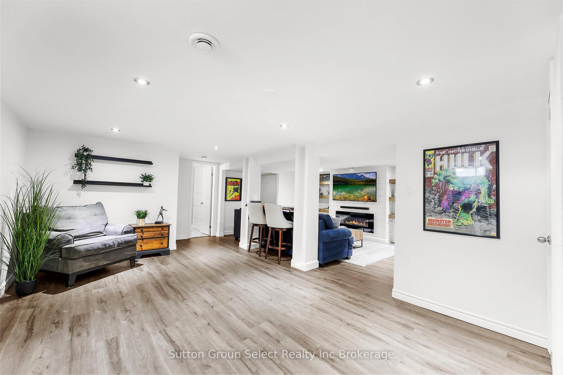 Photo 20 of 25 Laurier Road, St. Thomas — HOMEH