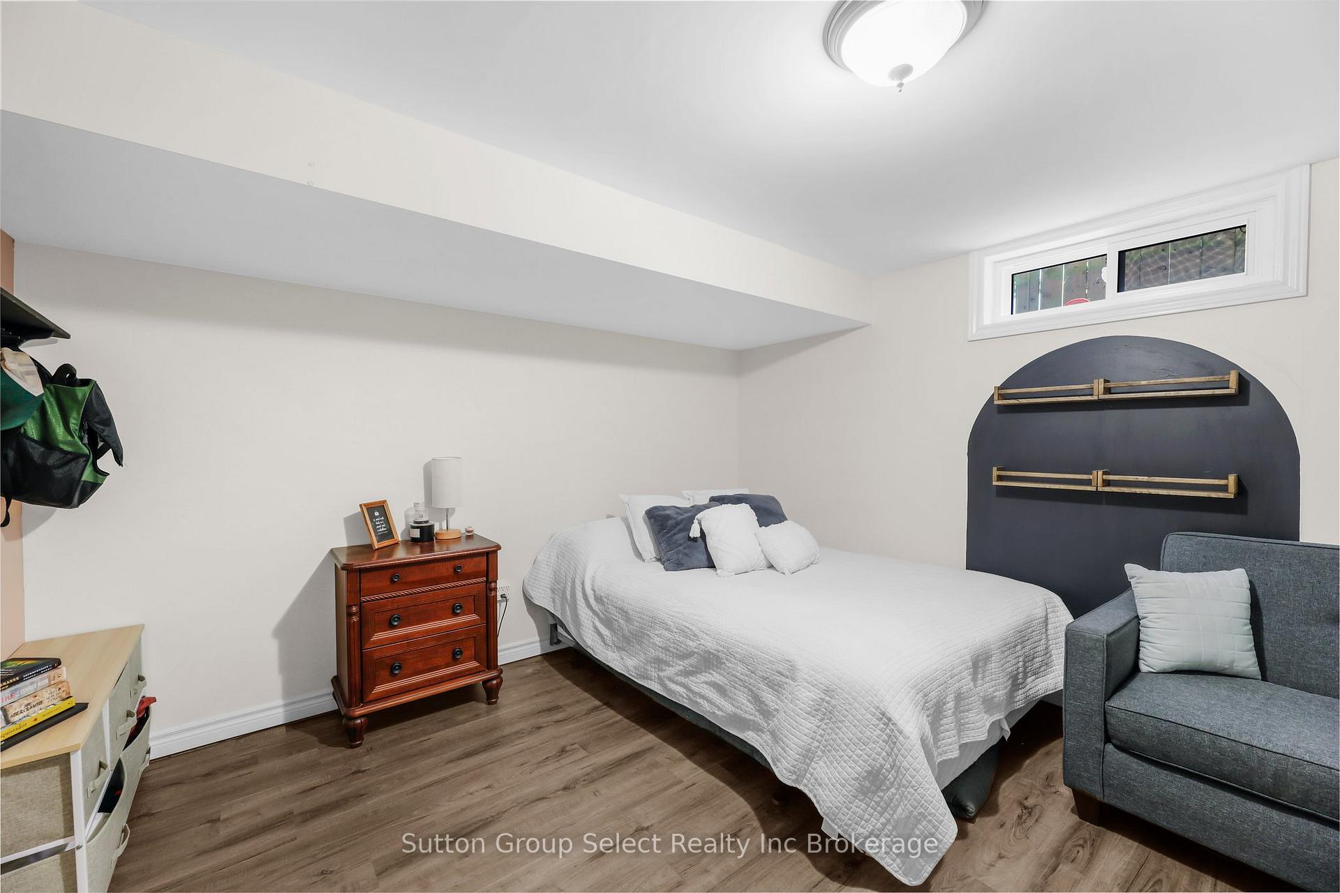 Photo 22 of 25 Laurier Road, St. Thomas — HOMEH
