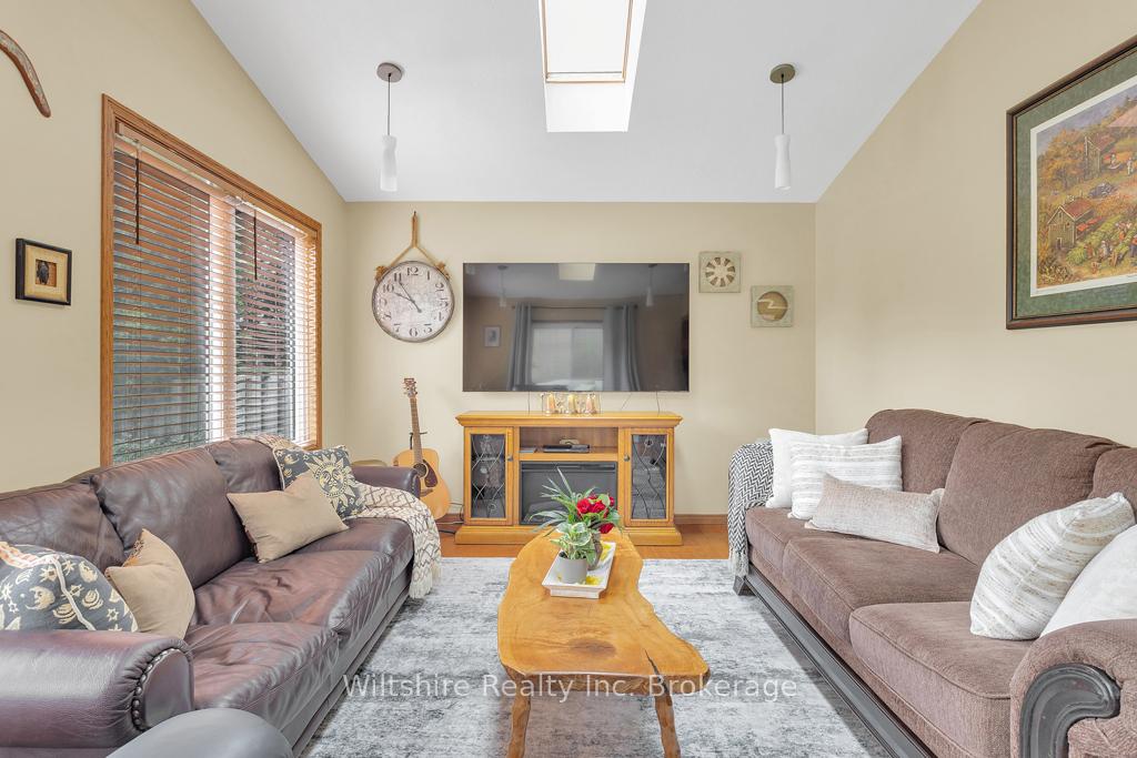 Photo 12 of 38 Cavanaugh Crescent, St. Thomas — HOMEH