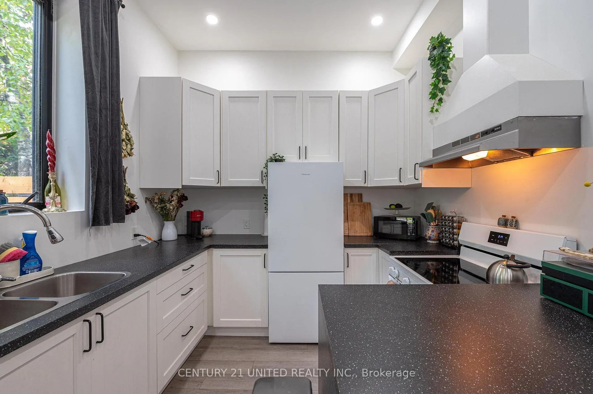 Photo 28 of 34 Edgewood Road, Peterborough, Monaghan Ward 2 — HOMEH