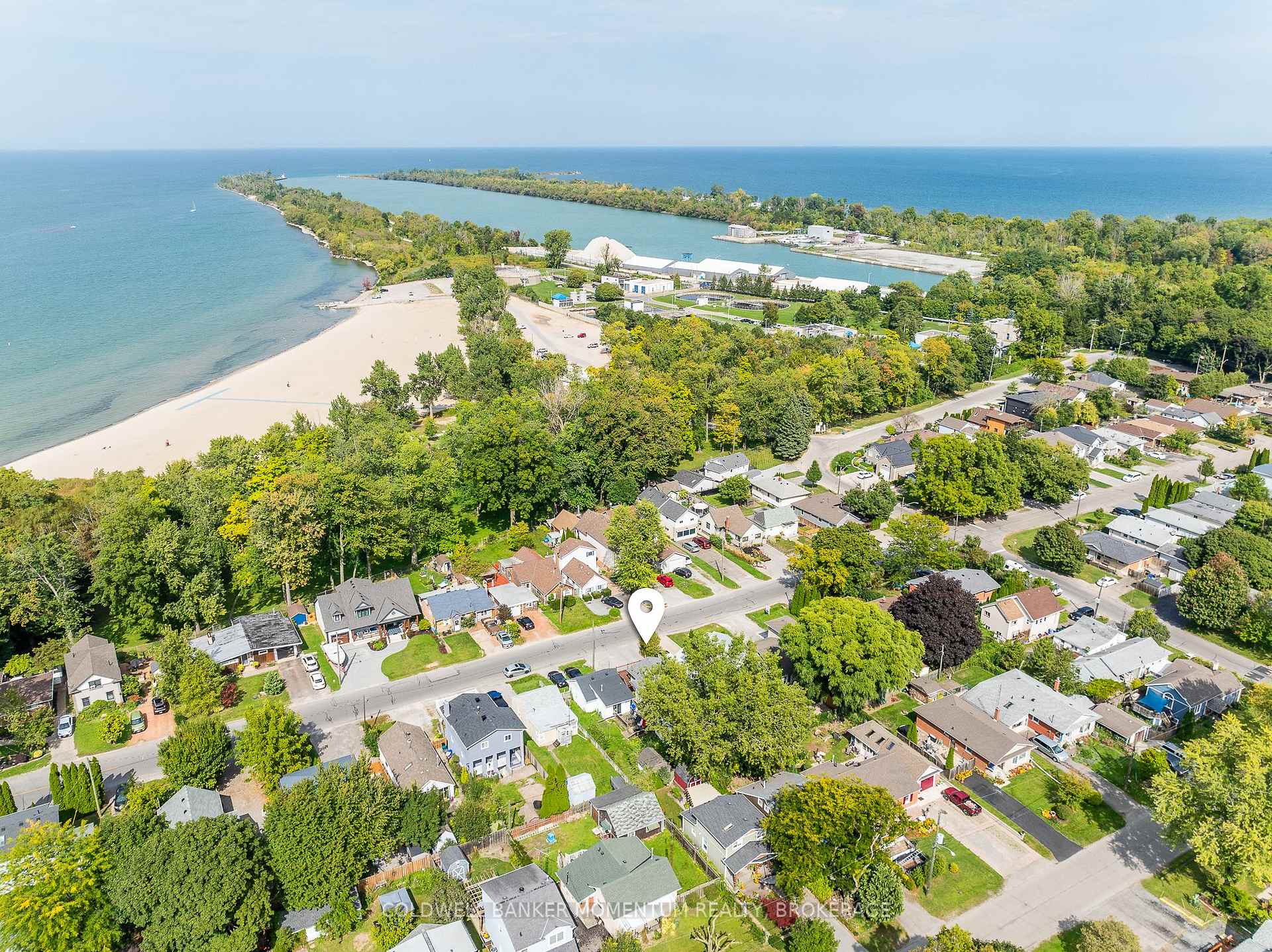 Photo 2 of 12 1/2 Beachaven Drive, St. Catharines, Port Weller — HOMEH