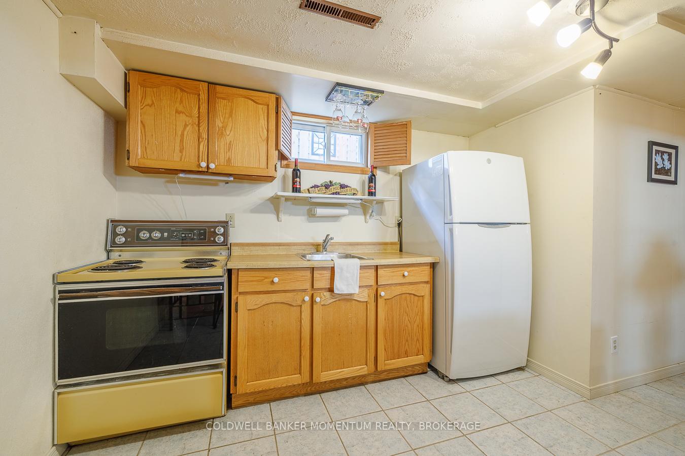 Photo 20 of 12 1/2 Beachaven Drive, St. Catharines, Port Weller — HOMEH
