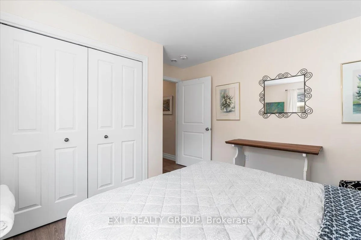 Photo 19 of 20 Gladstone Street, Prince Edward County, Sophiasburg Ward — HOMEH