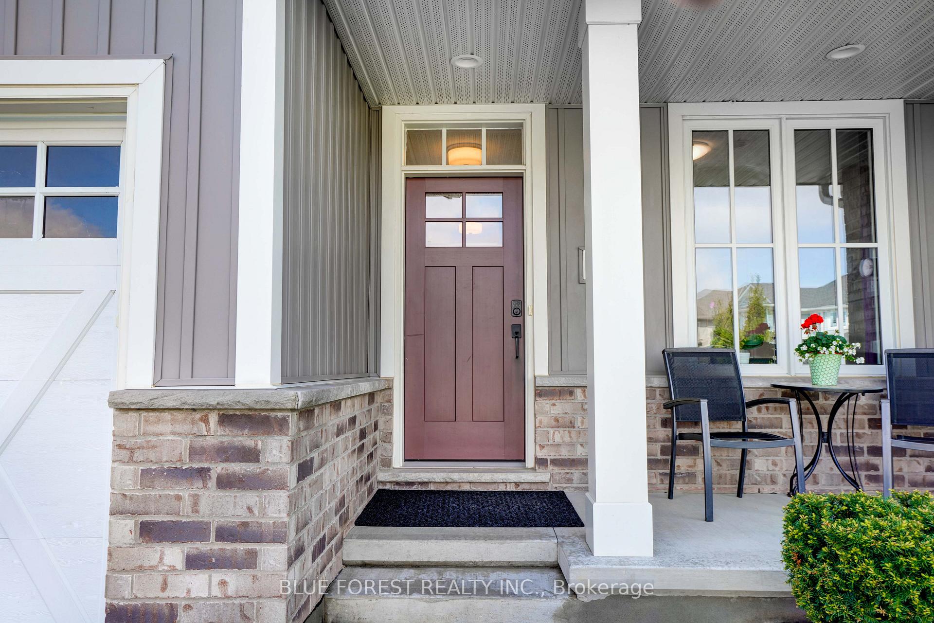 Photo 5 of 56 Renaissance Drive, St. Thomas — HOMEH