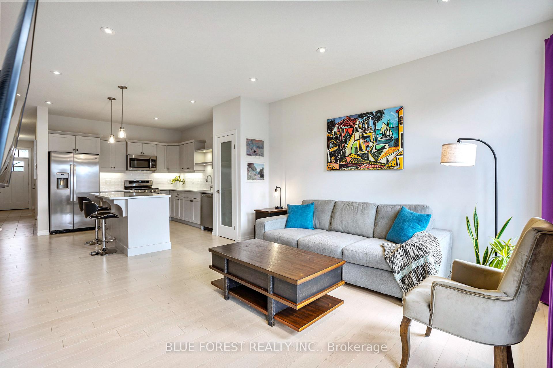 Photo 16 of 56 Renaissance Drive, St. Thomas — HOMEH