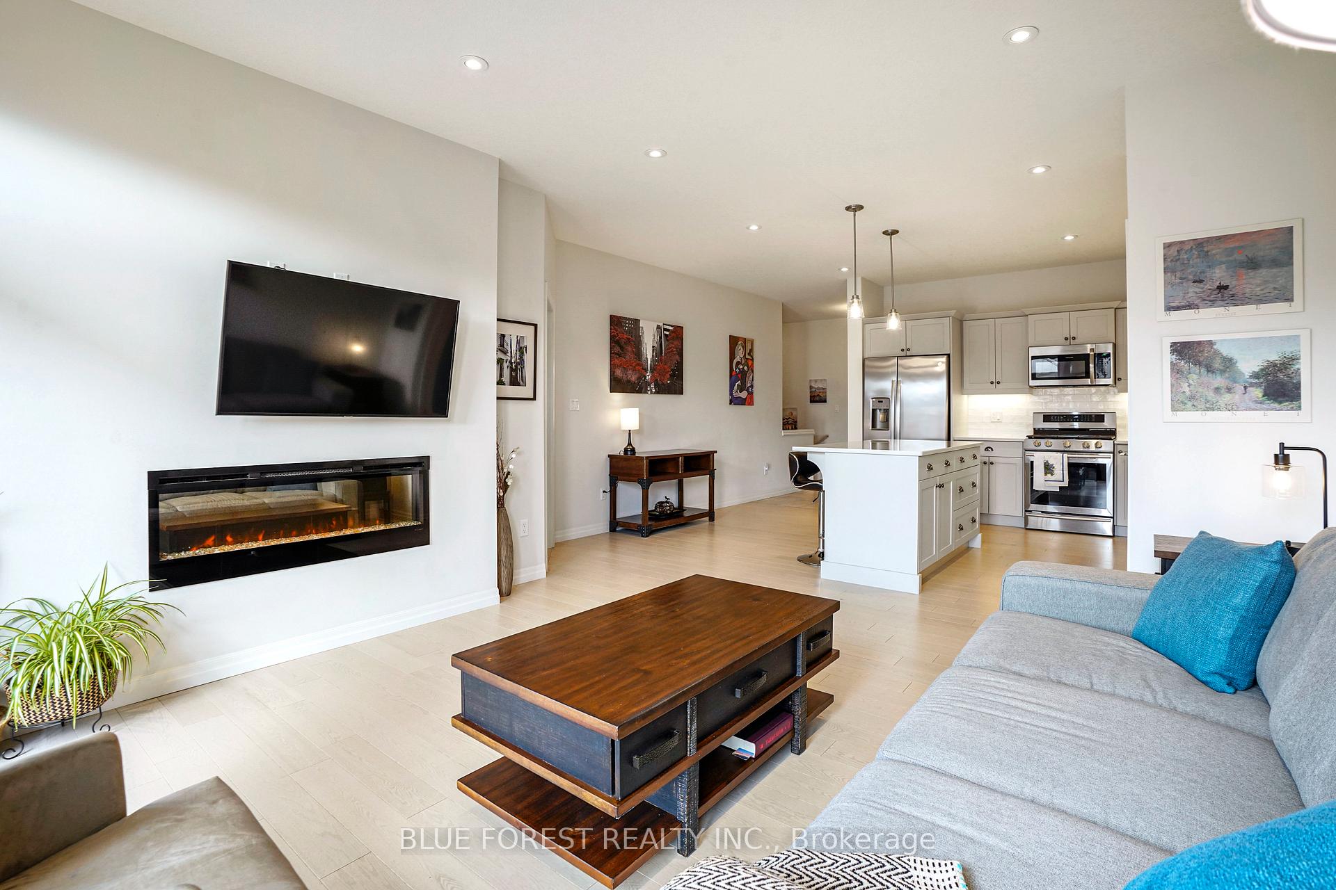 Photo 17 of 56 Renaissance Drive, St. Thomas — HOMEH
