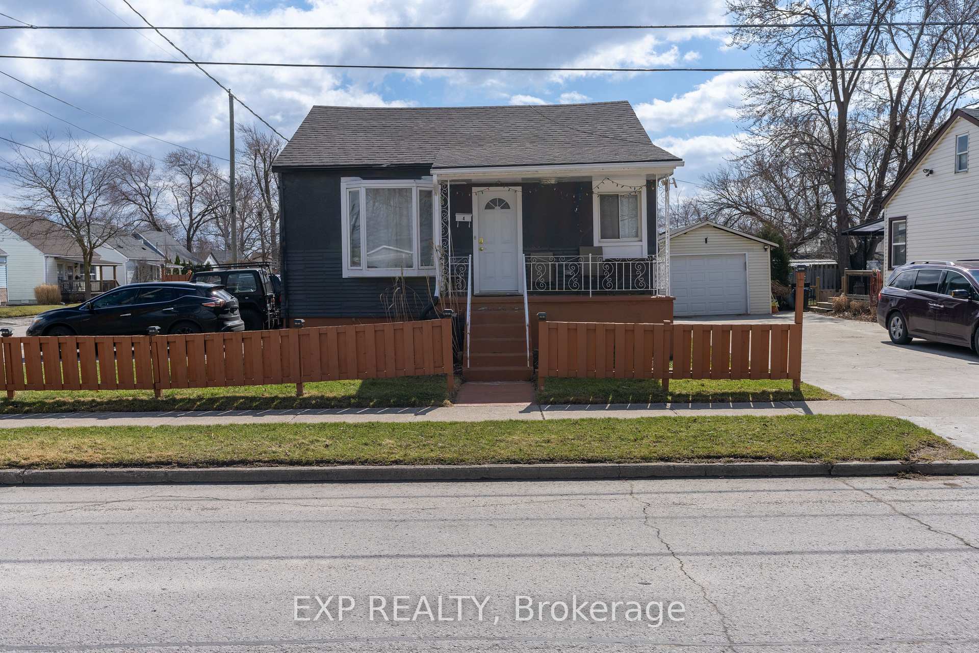 Front of 4 Homewood Avenue