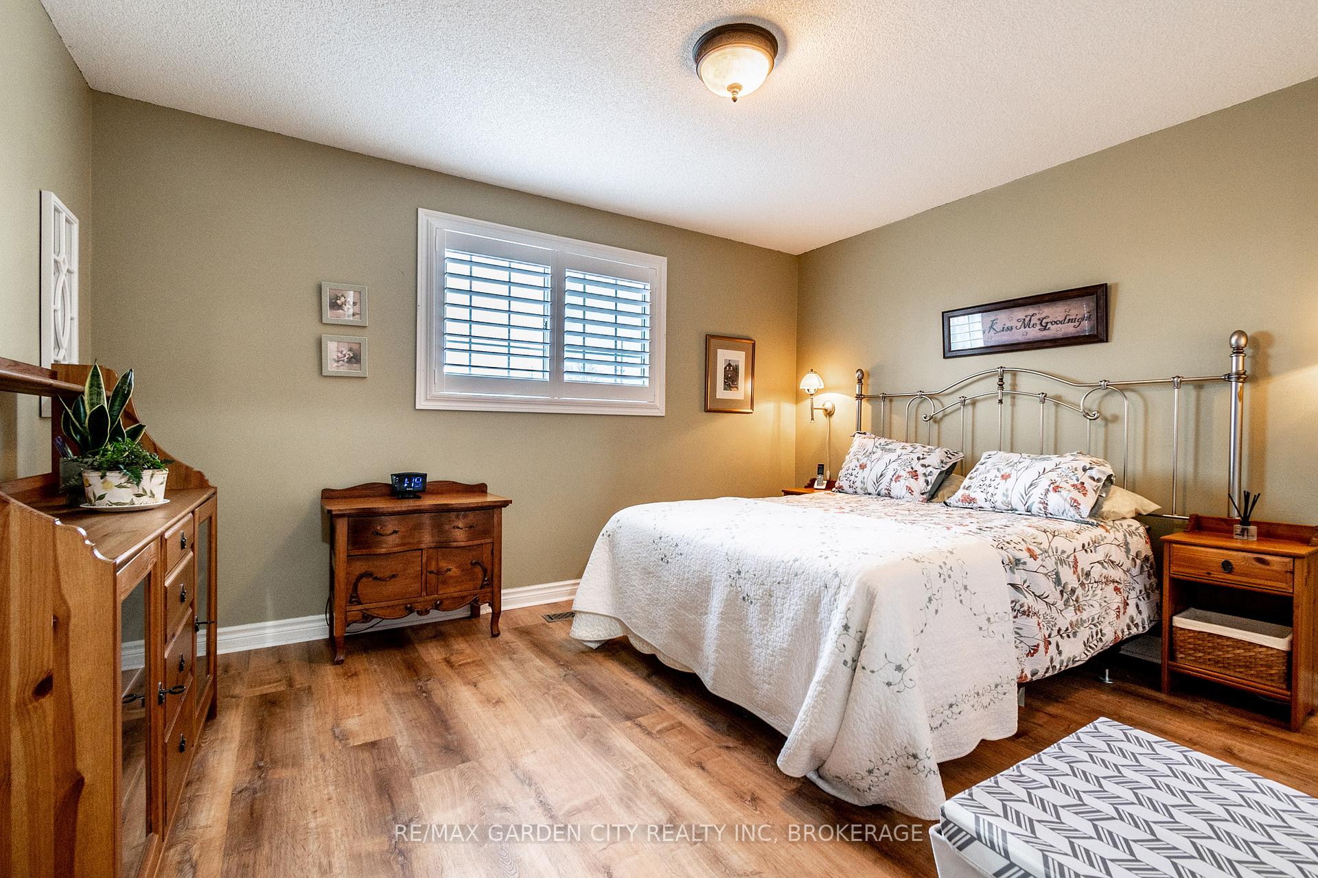 Photo 11 of 7 Fox Trail Drive, St. Catharines, Rykert/Vansickle — HOMEH