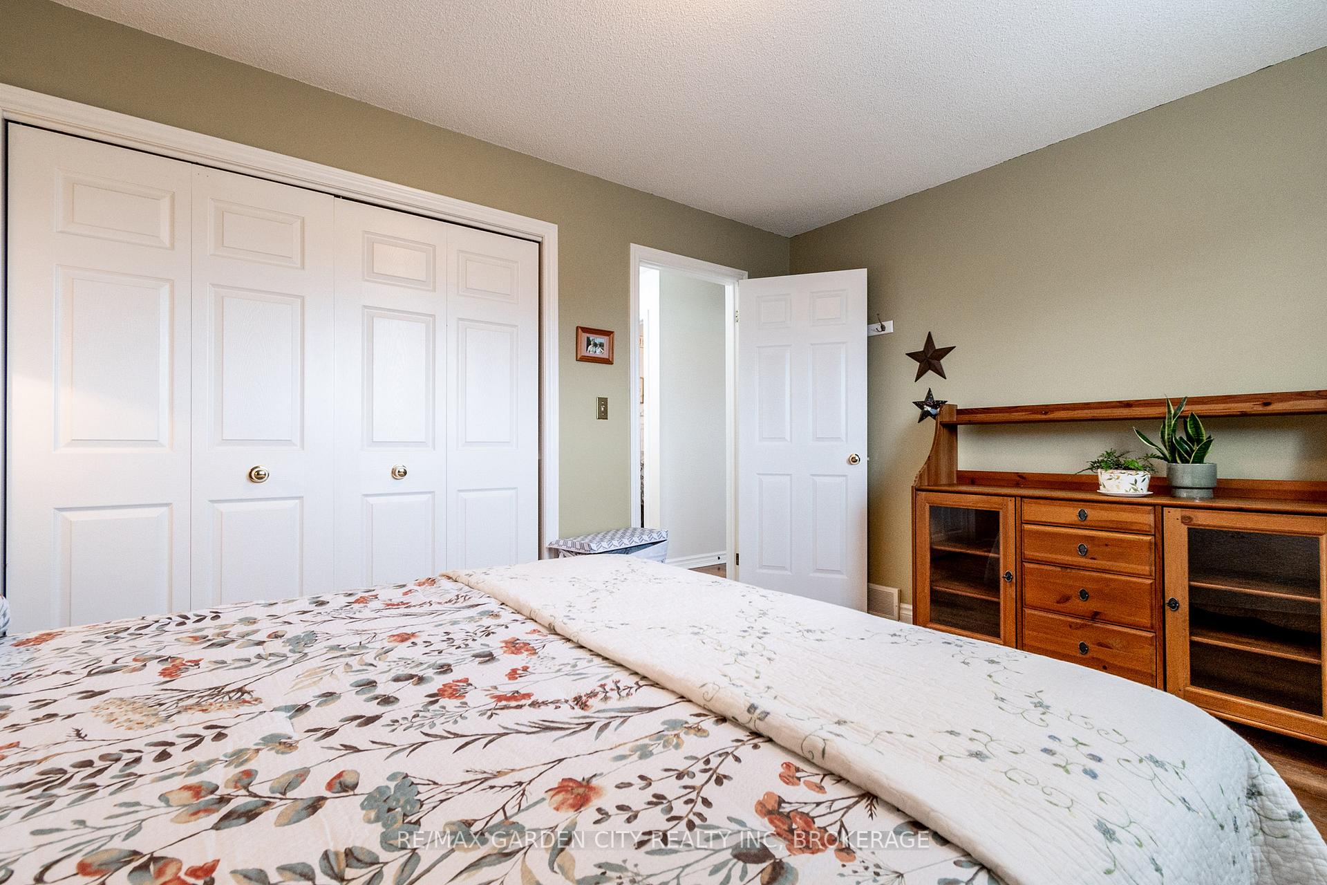 Photo 13 of 7 Fox Trail Drive, St. Catharines, Rykert/Vansickle — HOMEH