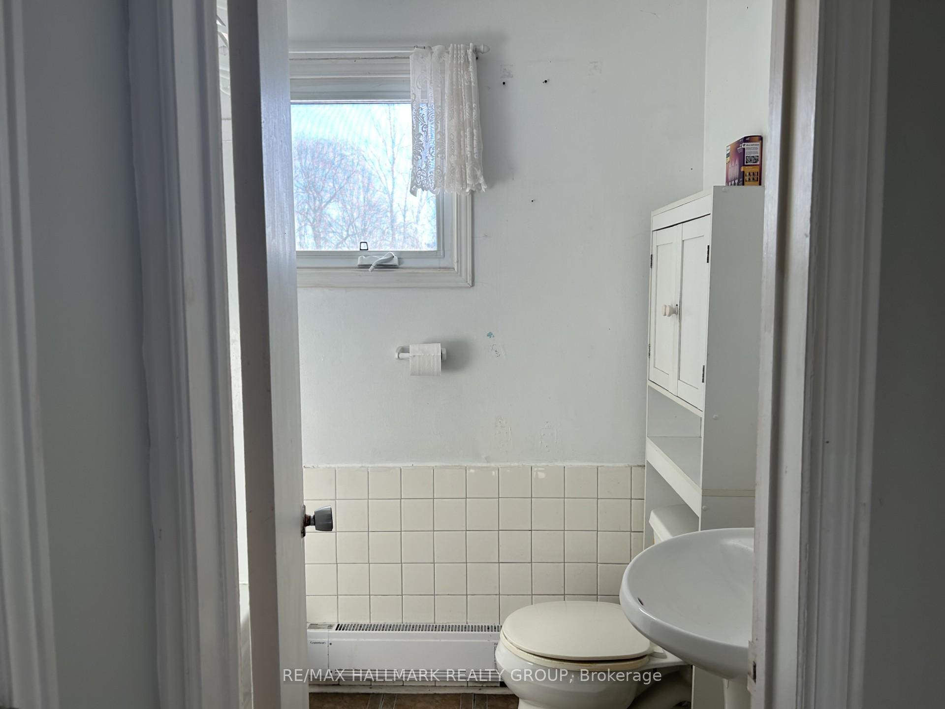 Photo 16 of Unit 2, 6094 Ottawa Street, Ottawa, Richmond — HOMEH