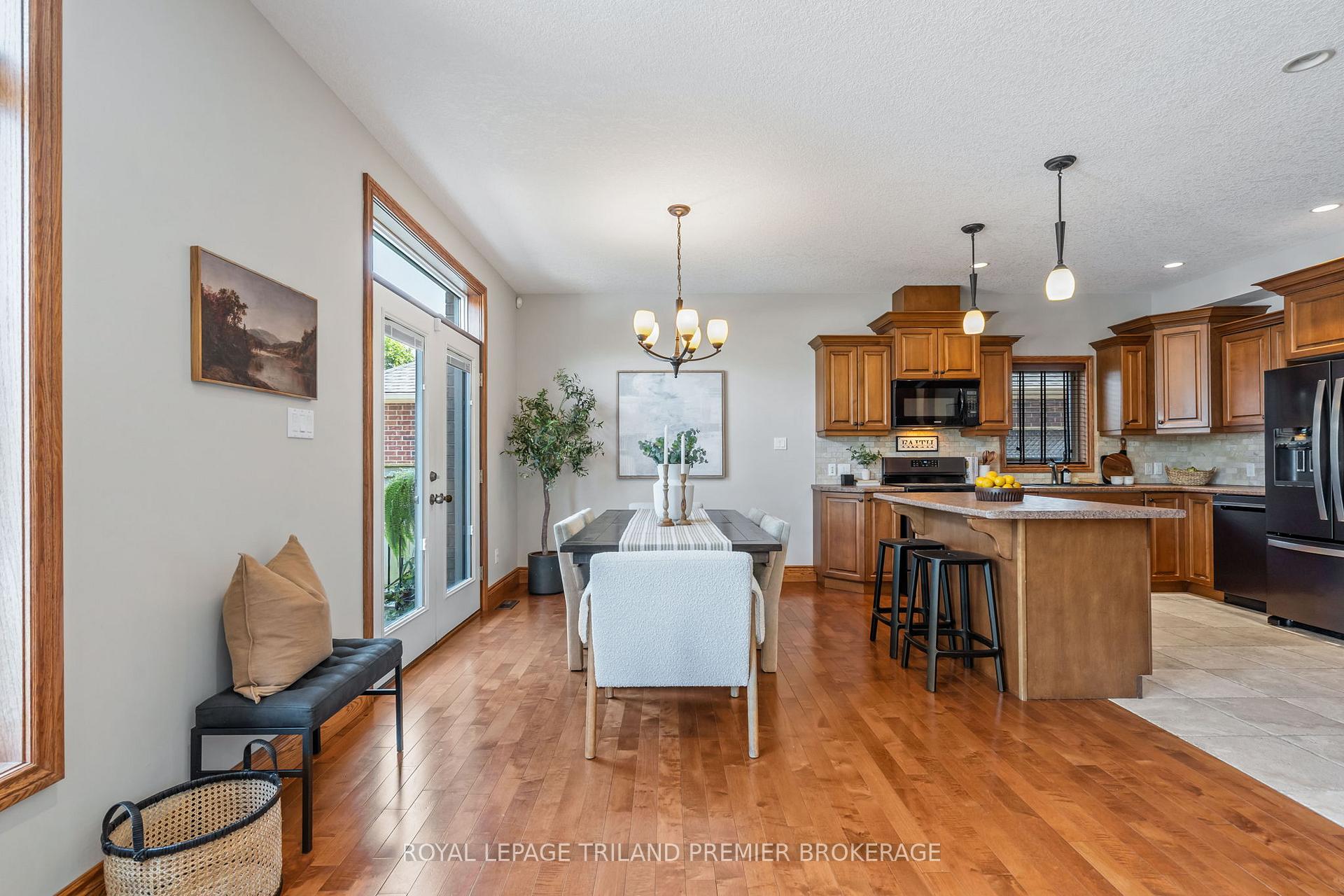 Photo 11 of 167 Lake Margaret Trail, St. Thomas — HOMEH