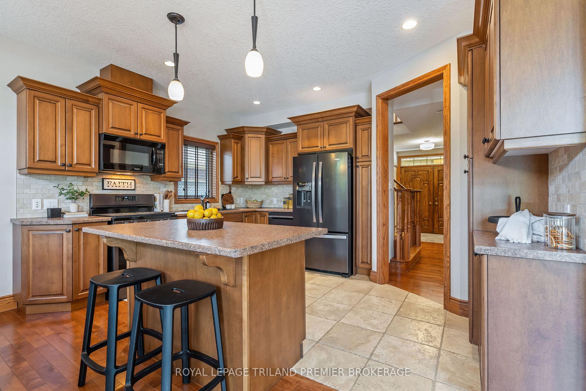 Photo 14 of 167 Lake Margaret Trail, St. Thomas — HOMEH