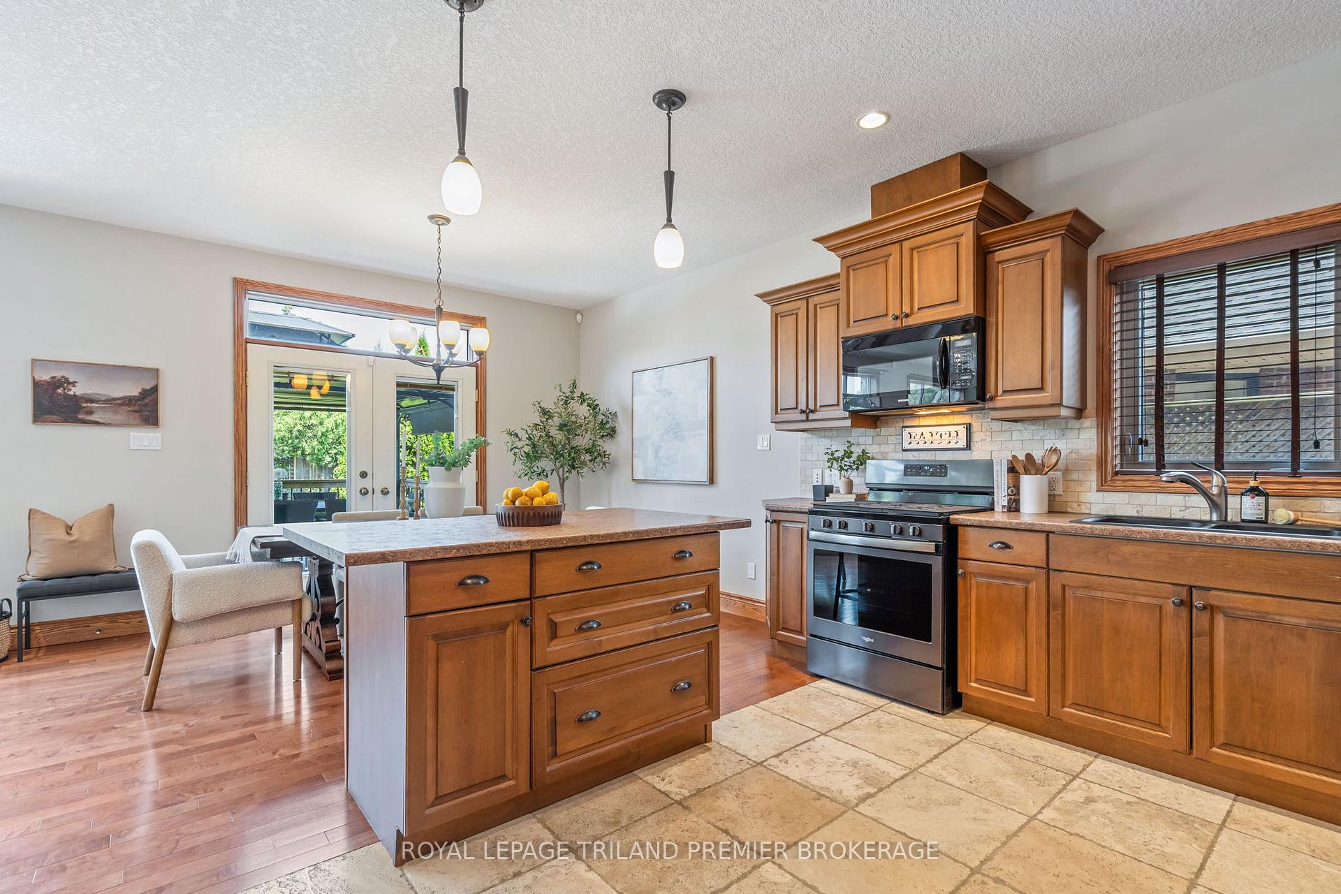 Photo 15 of 167 Lake Margaret Trail, St. Thomas — HOMEH