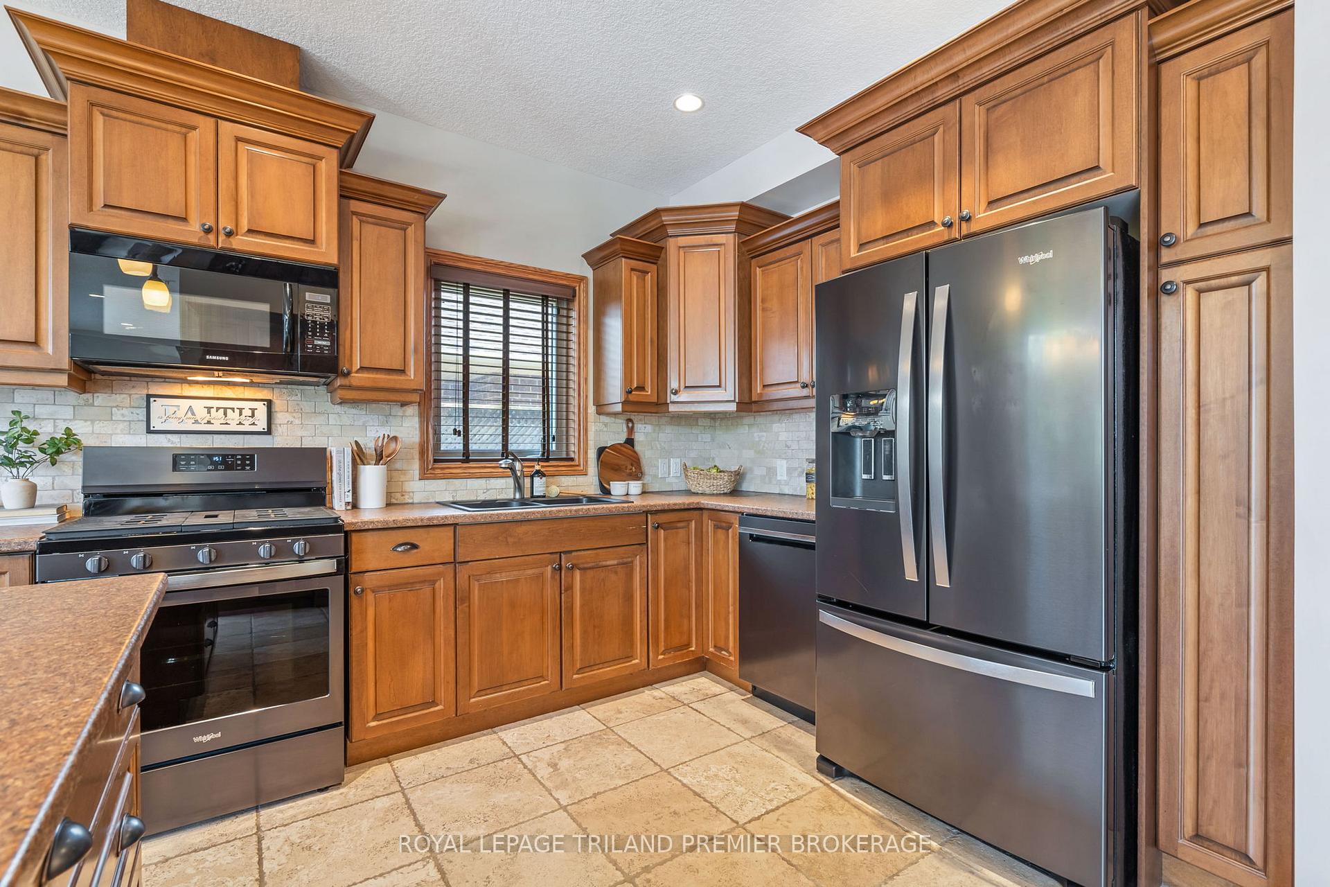 Photo 17 of 167 Lake Margaret Trail, St. Thomas — HOMEH