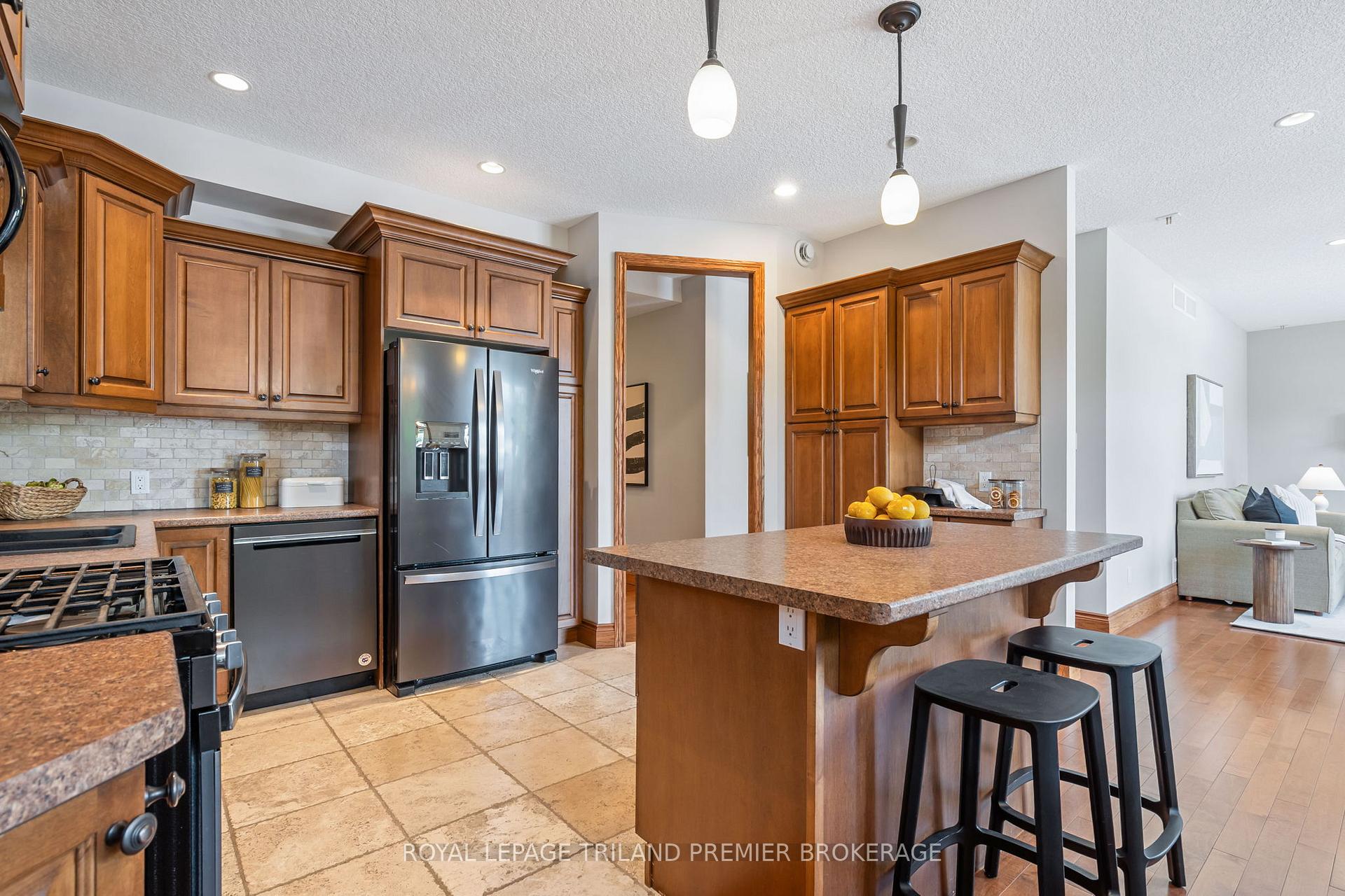 Photo 18 of 167 Lake Margaret Trail, St. Thomas — HOMEH