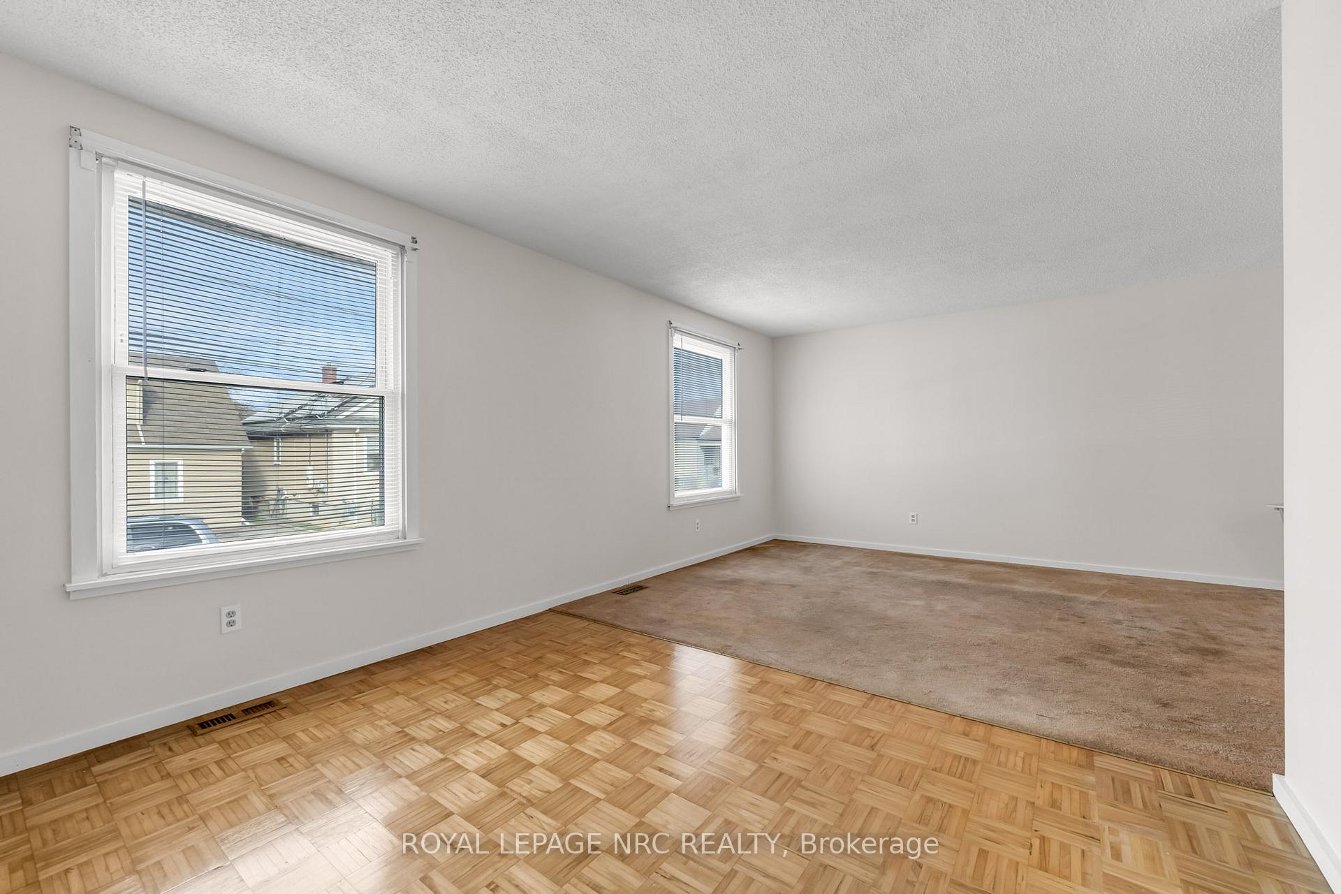 Photo 10 of 52 St George Street, St. Catharines, Facer — HOMEH