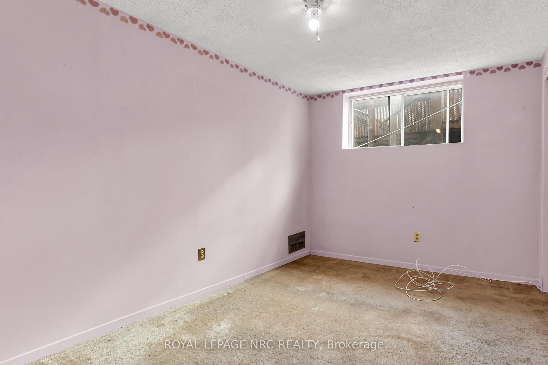 Photo 21 of 52 St George Street, St. Catharines, Facer — HOMEH