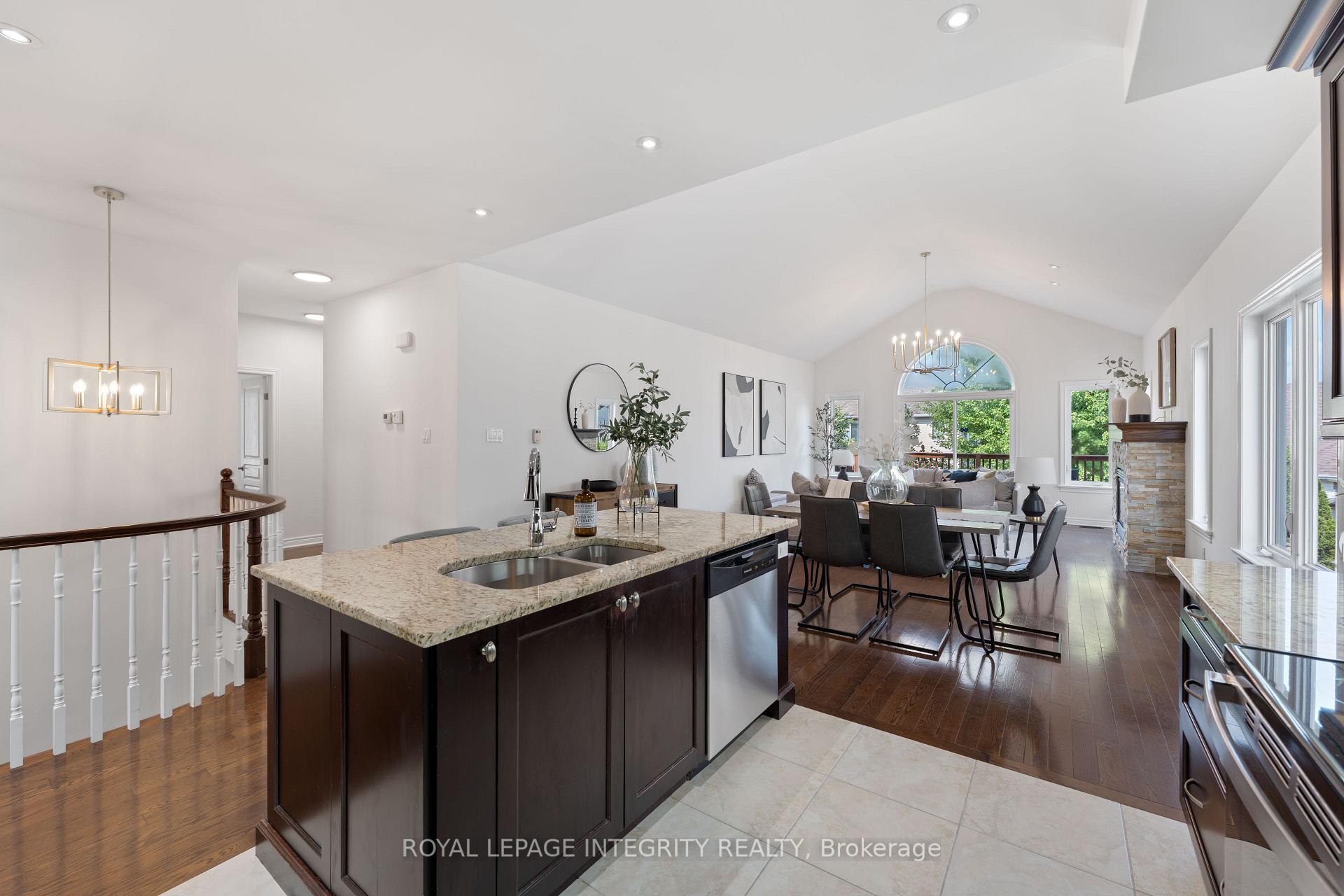 Photo 10 of 449 Landswood Way, Ottawa, Stittsville (South) — HOMEH