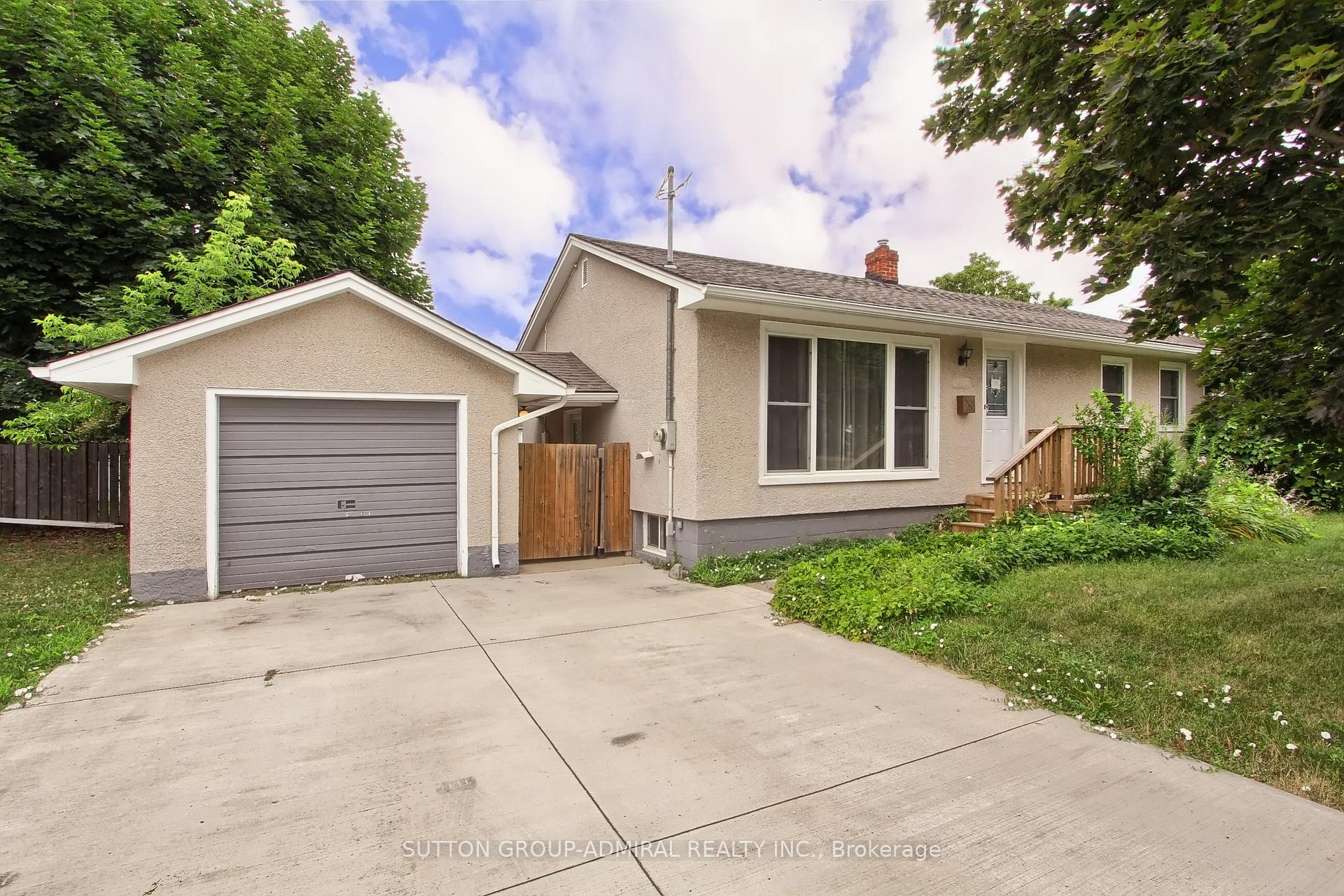 Photo 2 of 571 Geneva Street, St. Catharines, Lakeport — HOMEH