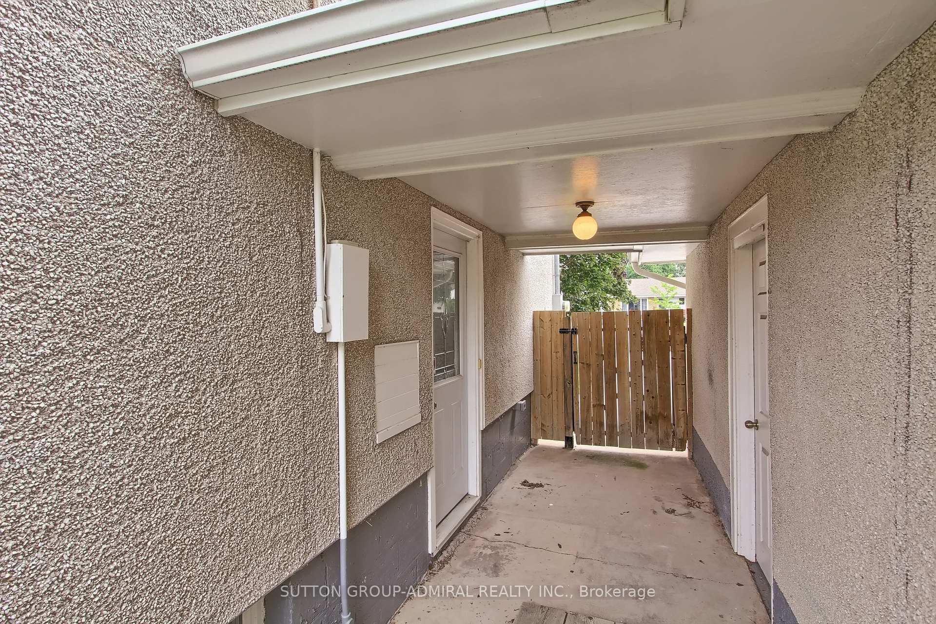 Photo 40 of 571 Geneva Street, St. Catharines, Lakeport — HOMEH