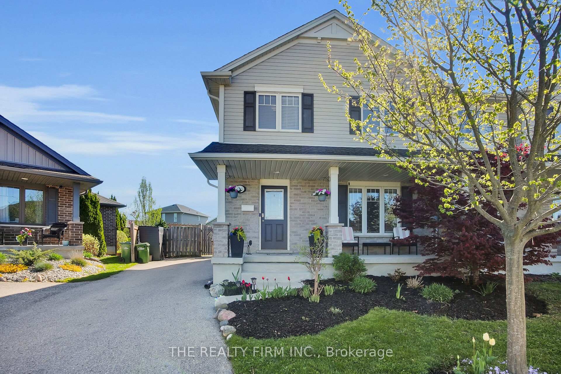 Photo 1 of 11 Cardinal Court, St. Thomas — HOMEH