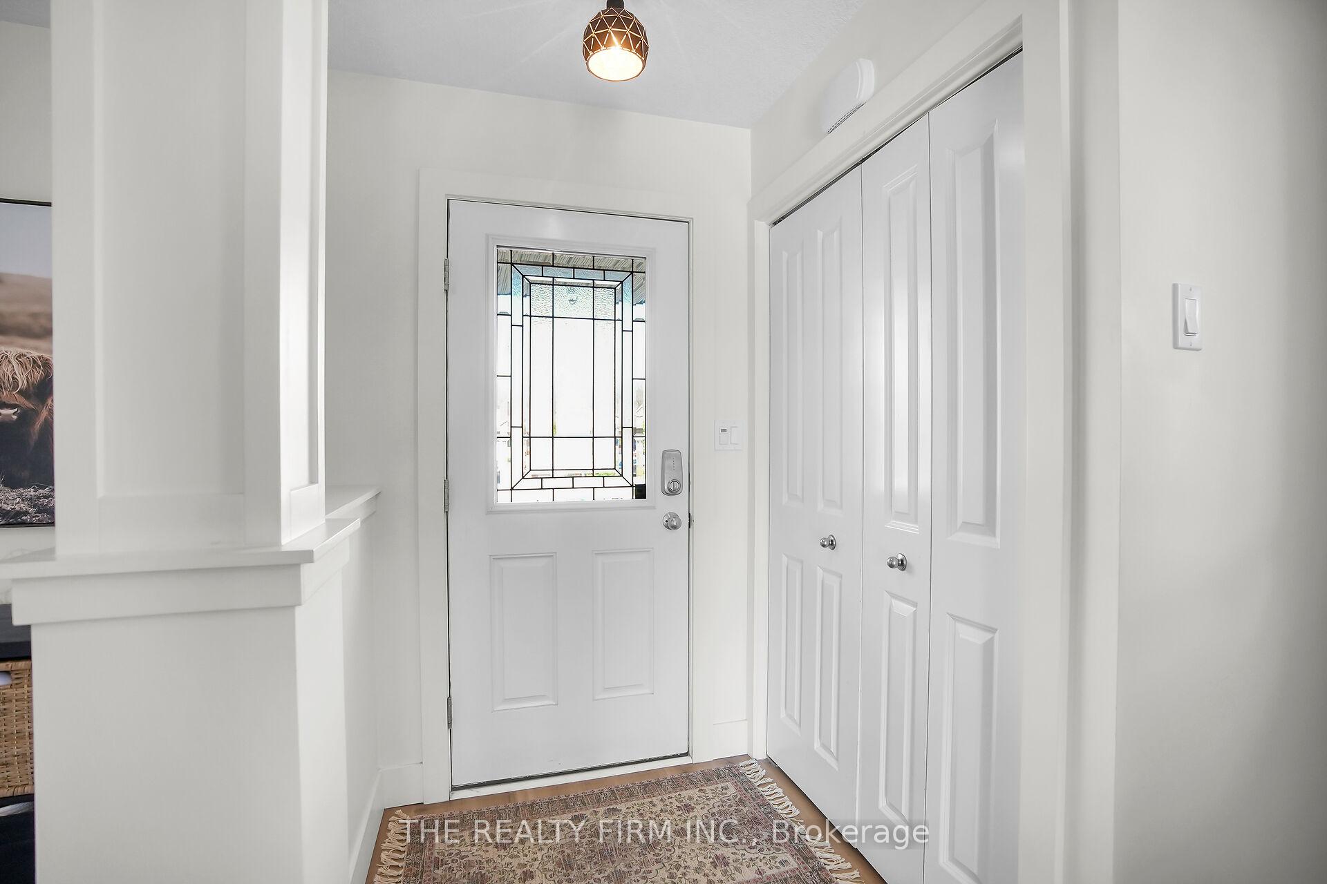 Photo 4 of 11 Cardinal Court, St. Thomas — HOMEH