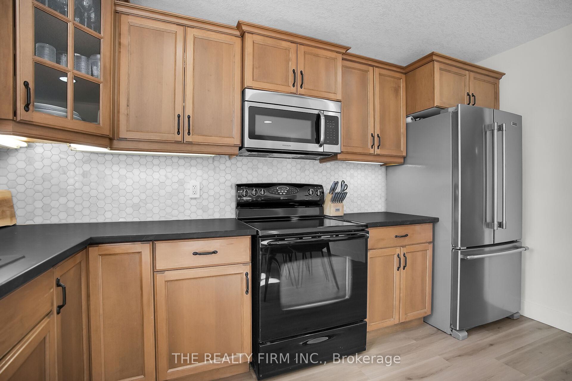 Photo 11 of 11 Cardinal Court, St. Thomas — HOMEH