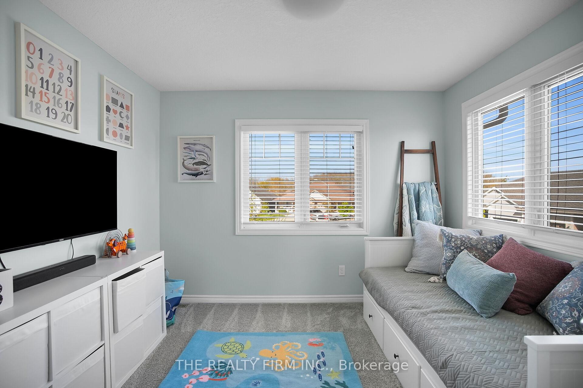 Photo 17 of 11 Cardinal Court, St. Thomas — HOMEH