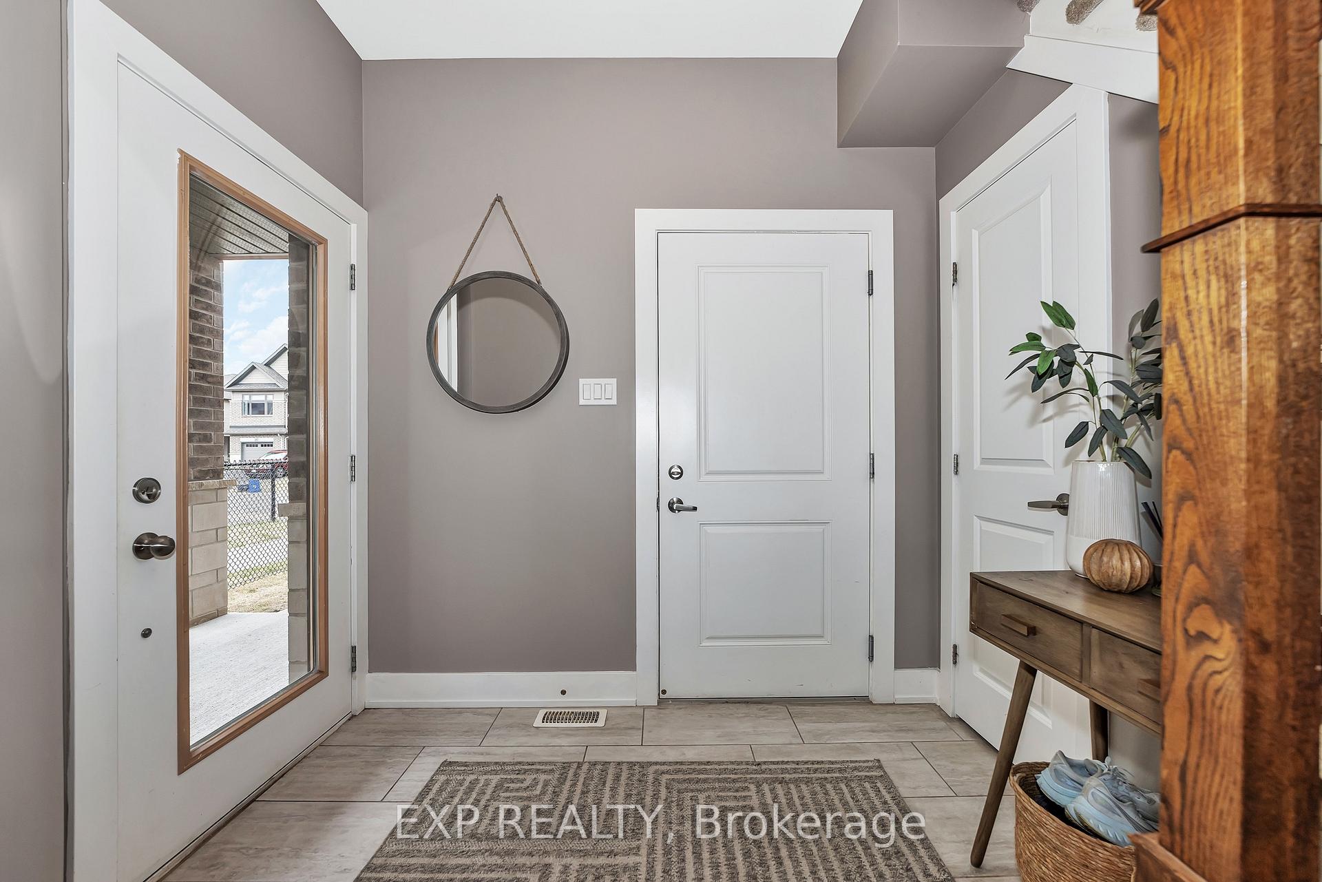 Photo 4 of 226 Purchase Crescent, Ottawa, Stittsville (South) — HOMEH