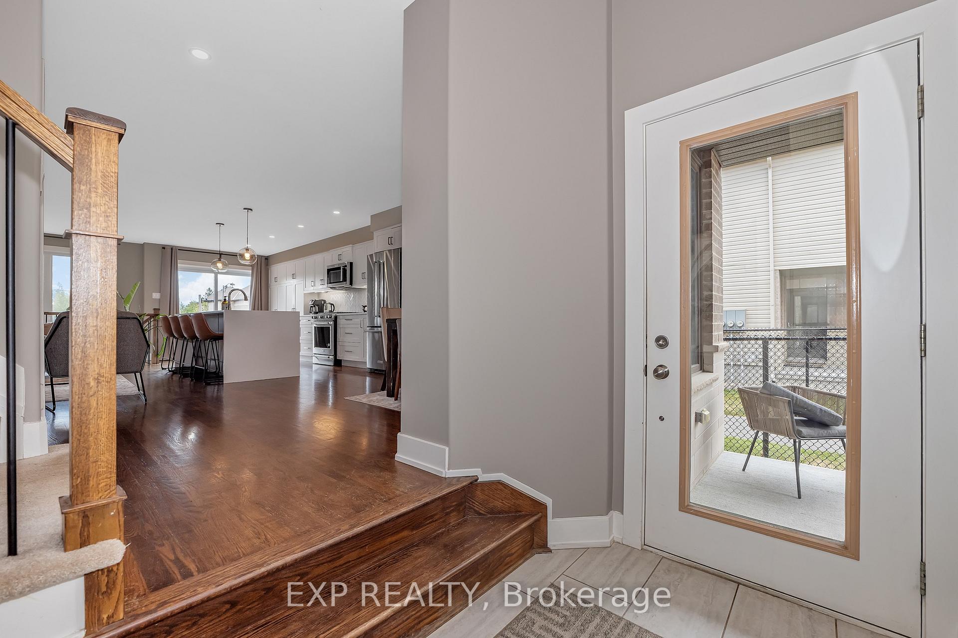 Photo 5 of 226 Purchase Crescent, Ottawa, Stittsville (South) — HOMEH