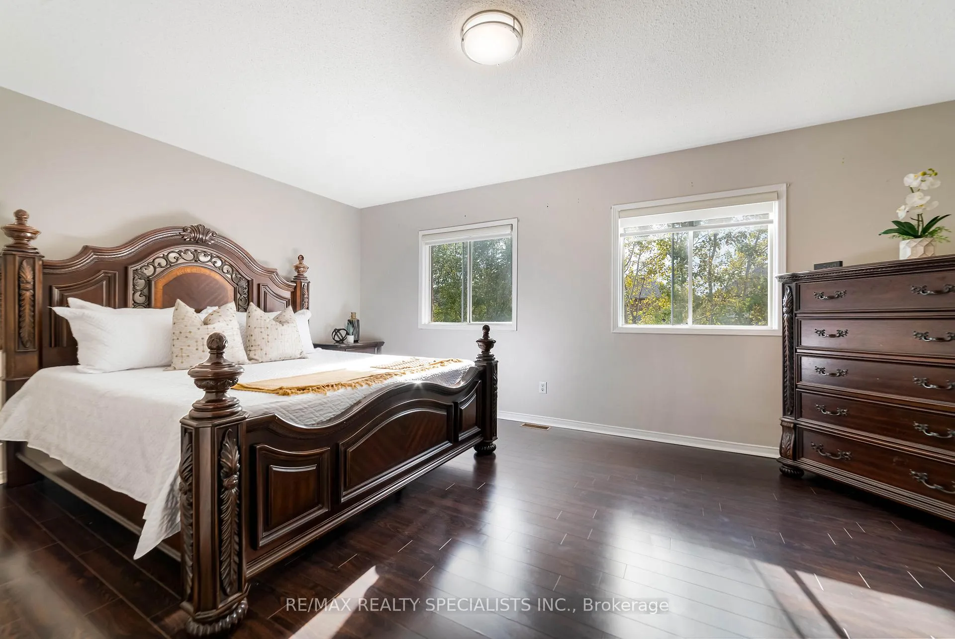 Photo 21 of 220 Cresthaven Road, Brampton, Snelgrove — HOMEH