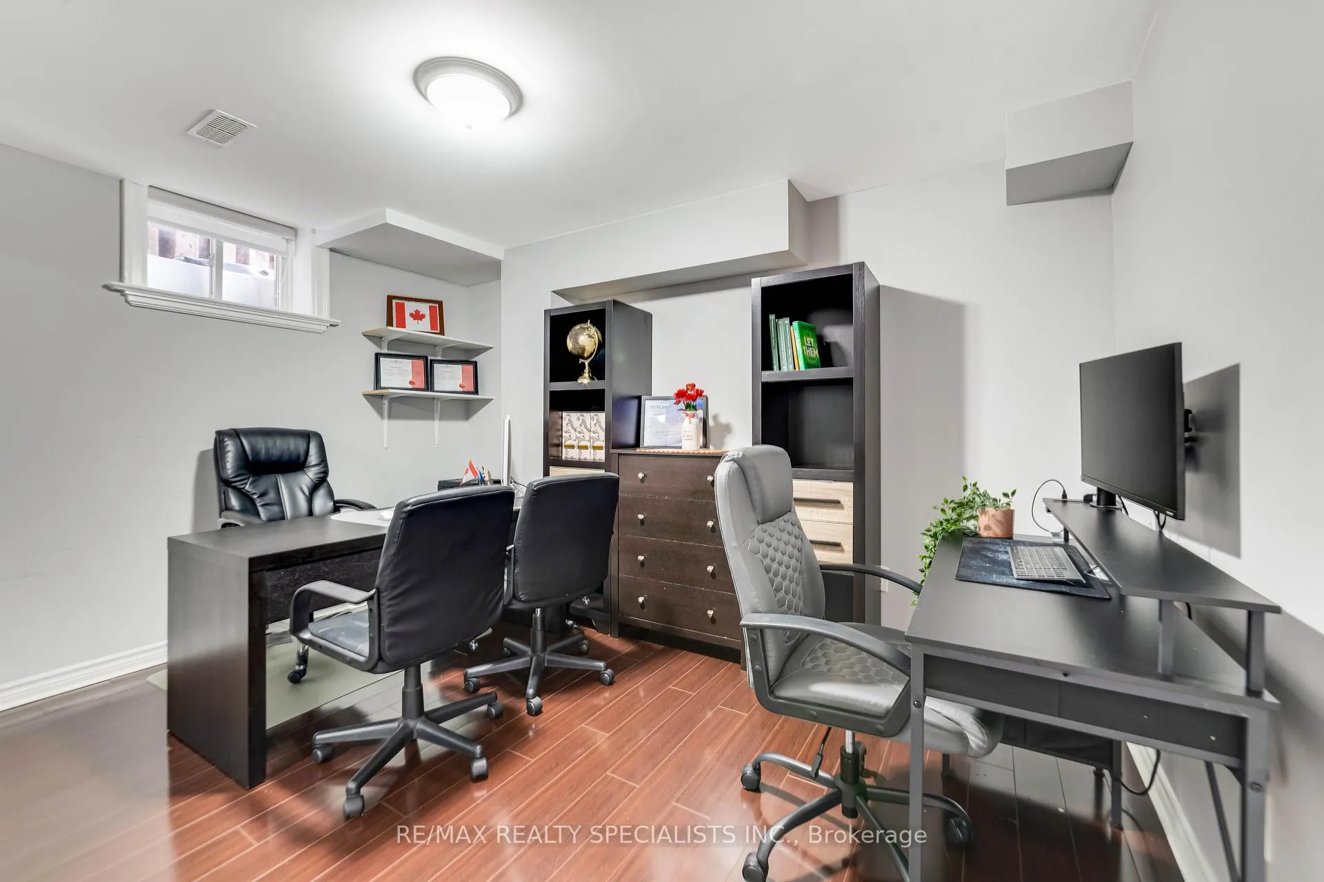 Photo 38 of 220 Cresthaven Road, Brampton, Snelgrove — HOMEH