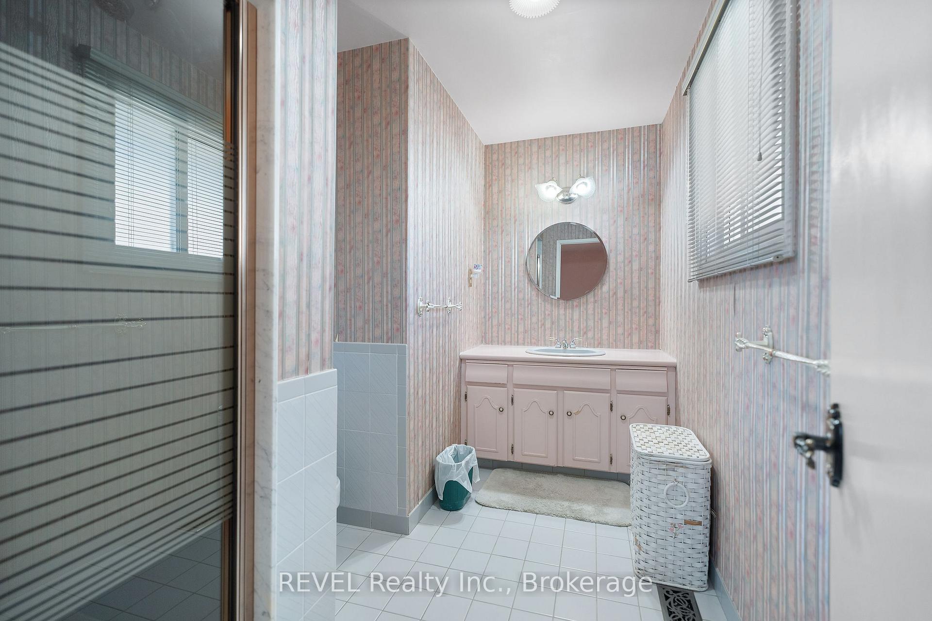 Photo 24 of 24 Butler Crescent N, St. Catharines, Lakeshore — HOMEH