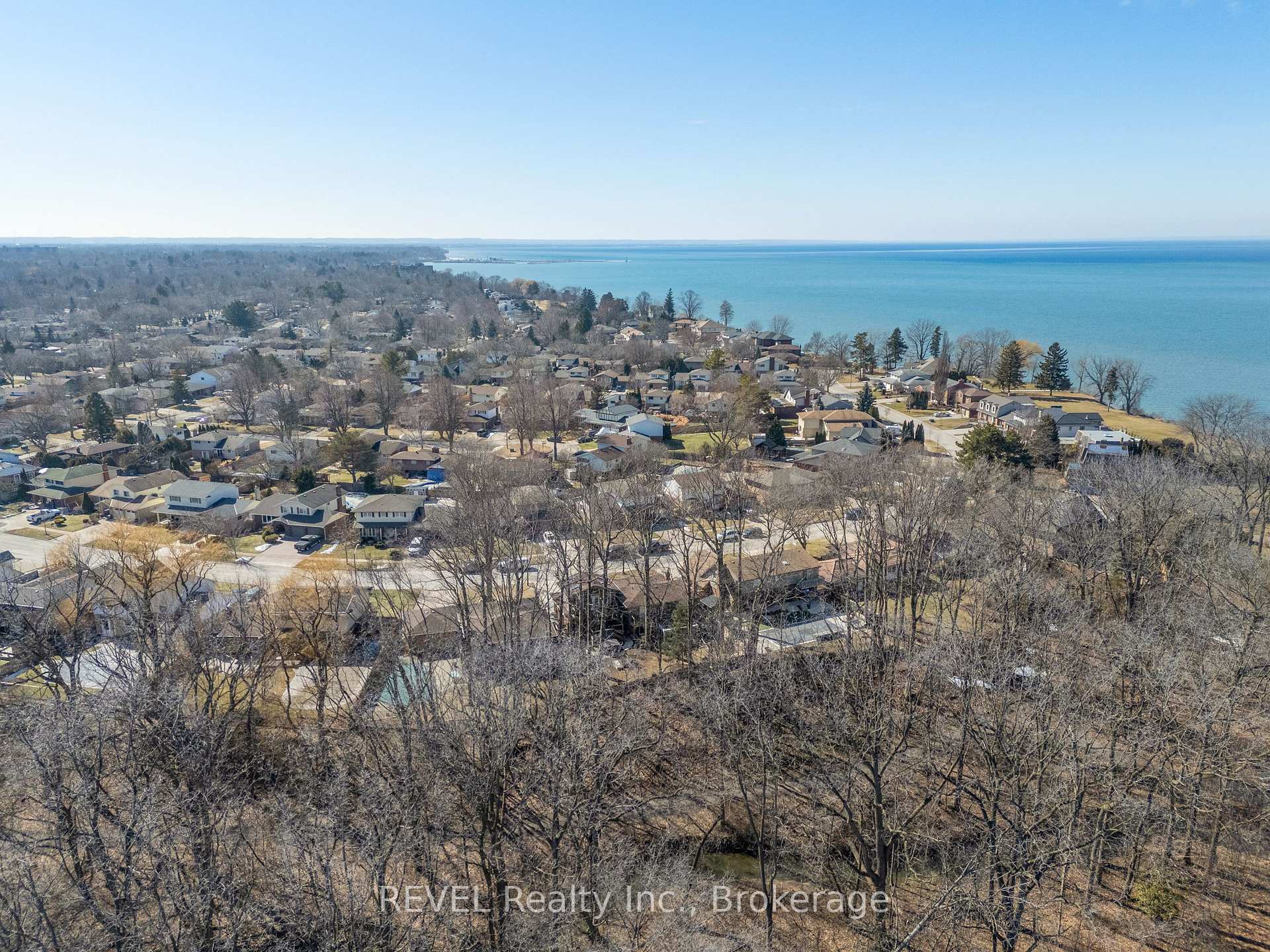 Photo 35 of 24 Butler Crescent N, St. Catharines, Lakeshore — HOMEH