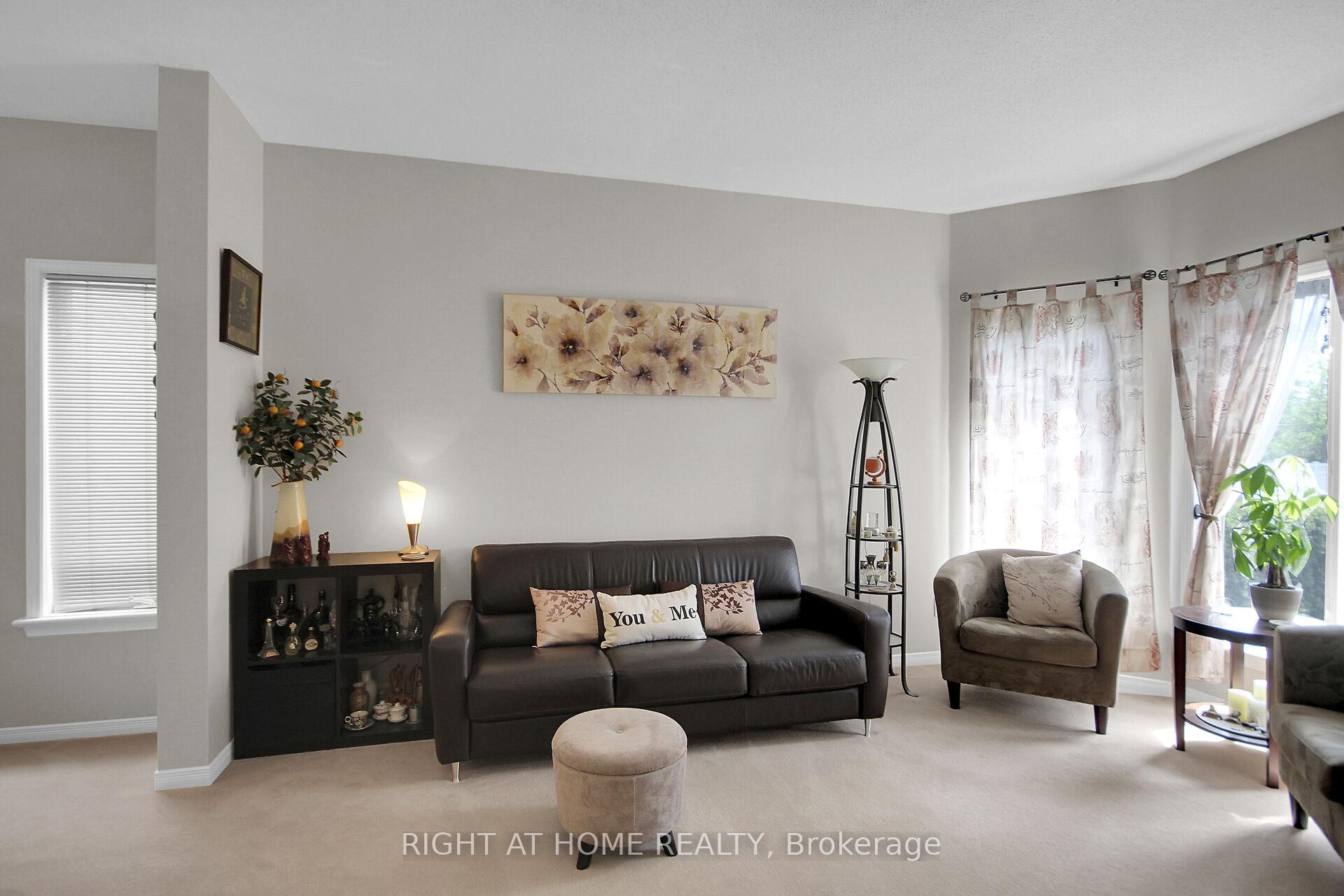 Photo 4 of 13 Sirocco Crescent, Ottawa, Stittsville (North) — HOMEH