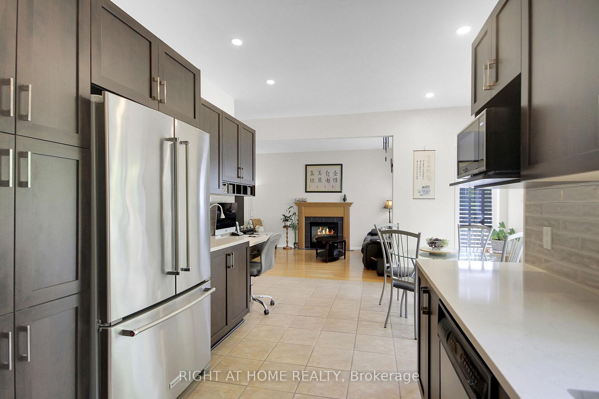 Photo 10 of 13 Sirocco Crescent, Ottawa, Stittsville (North) — HOMEH