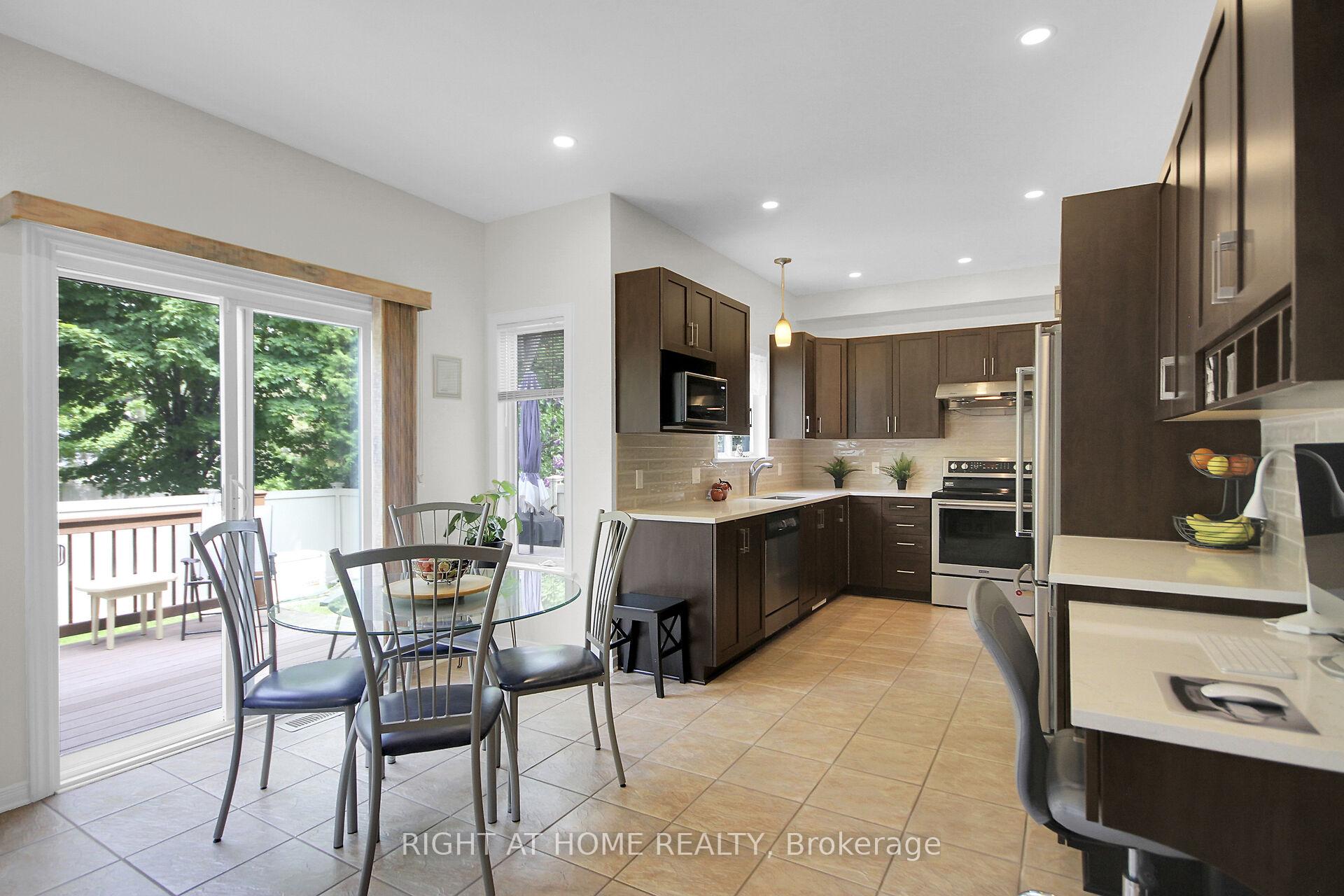 Photo 11 of 13 Sirocco Crescent, Ottawa, Stittsville (North) — HOMEH
