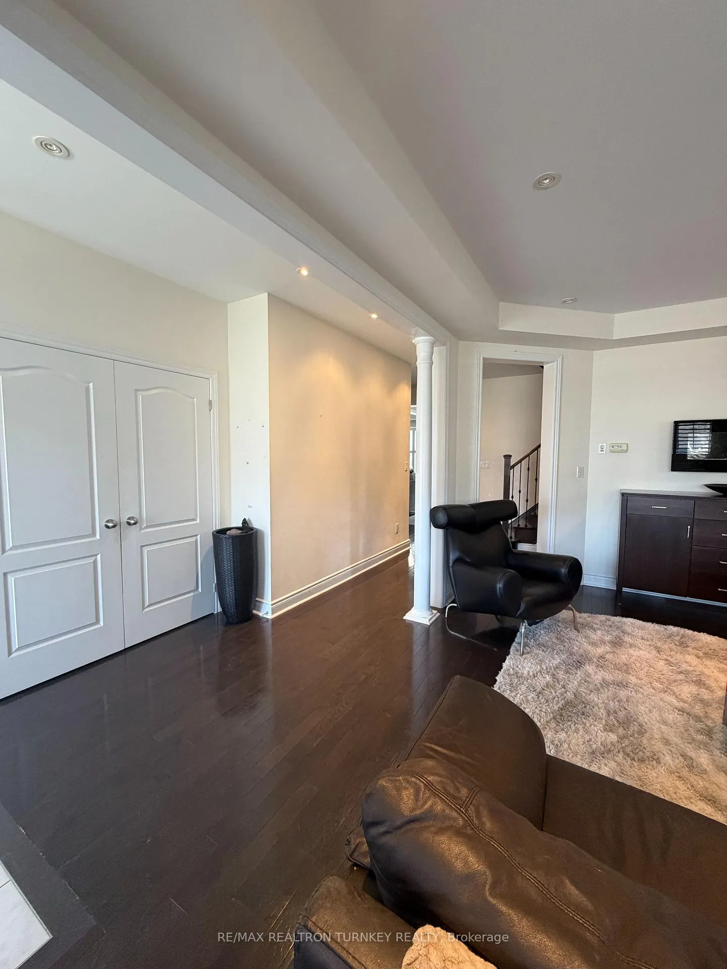Photo 4 of 1100 Sherman Brock Circle, Newmarket, Stonehaven-Wyndham — HOMEH