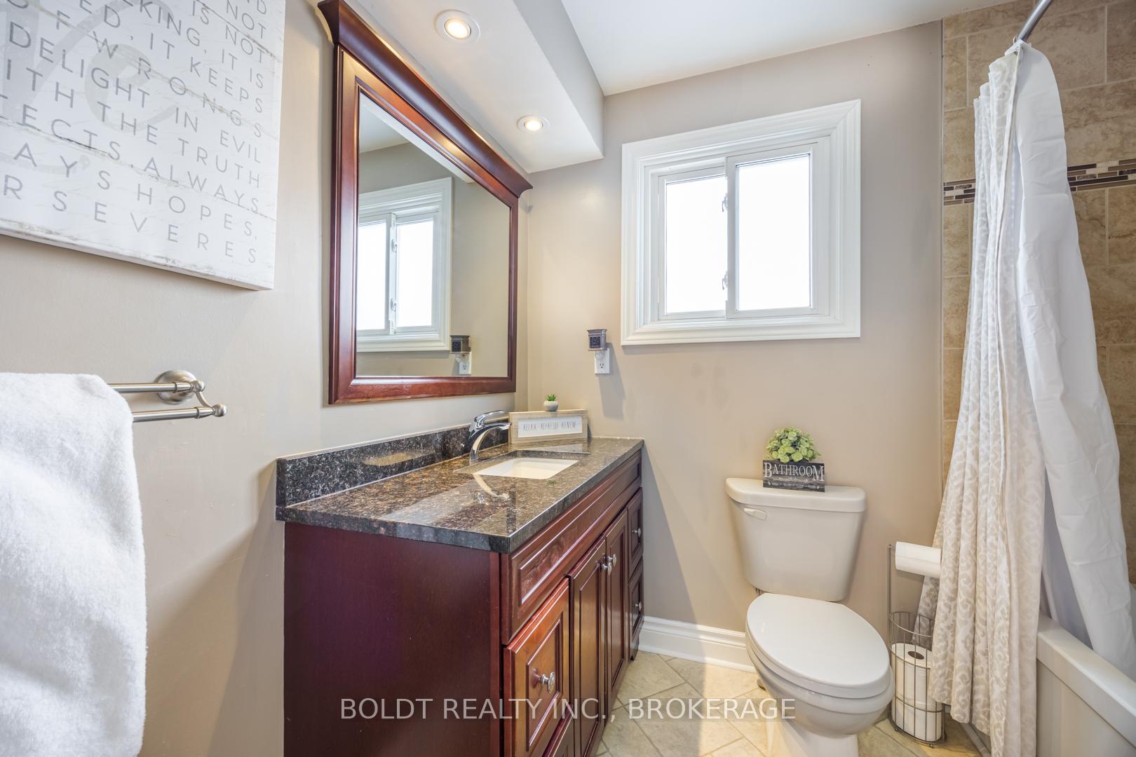 Photo 12 of 3 Beacon Hill Drive, St. Catharines, Burleigh Hill — HOMEH