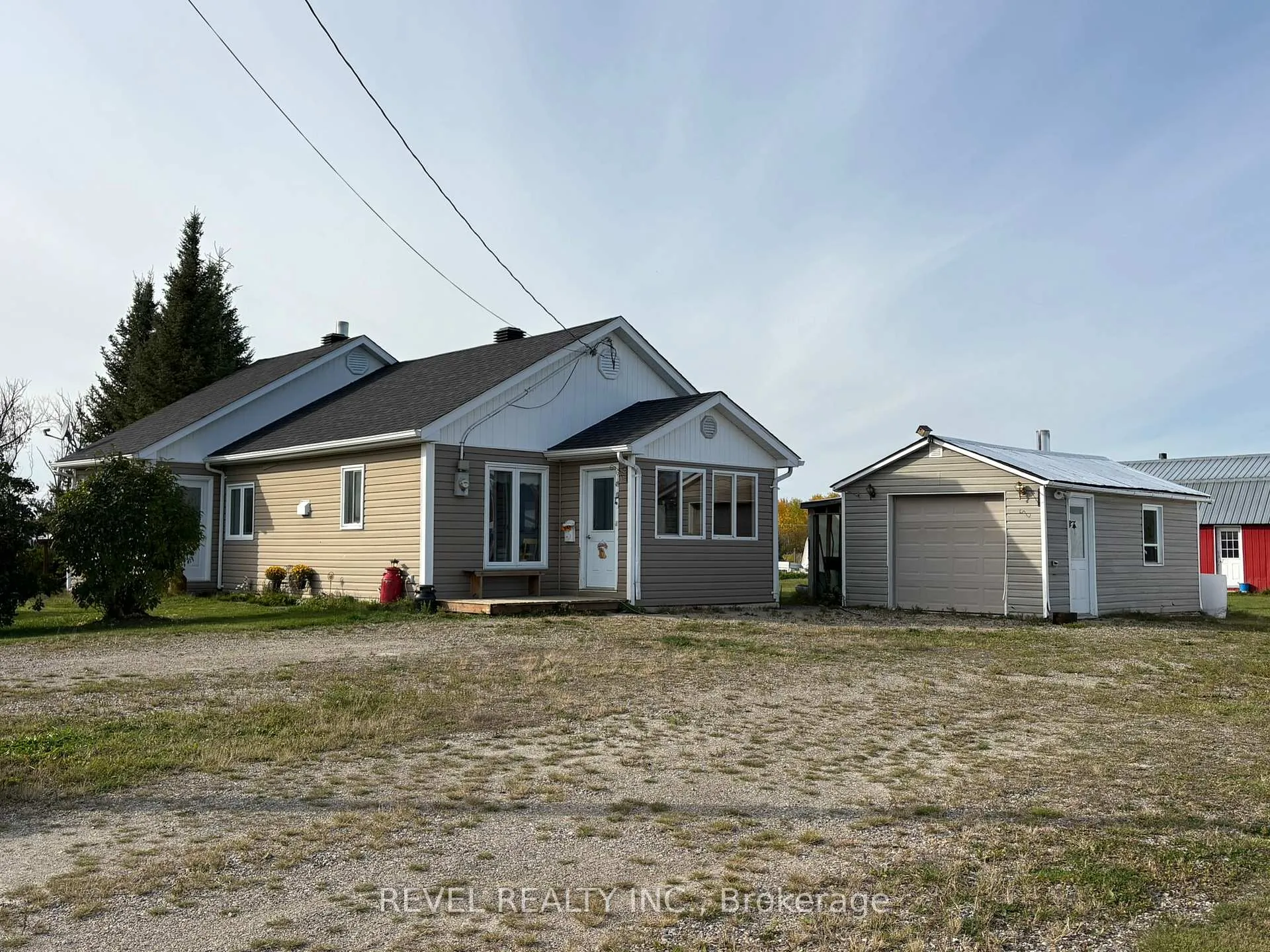 Photo 2 of 92 Concession 15, Val Rita, Kapuskasing — HOMEH