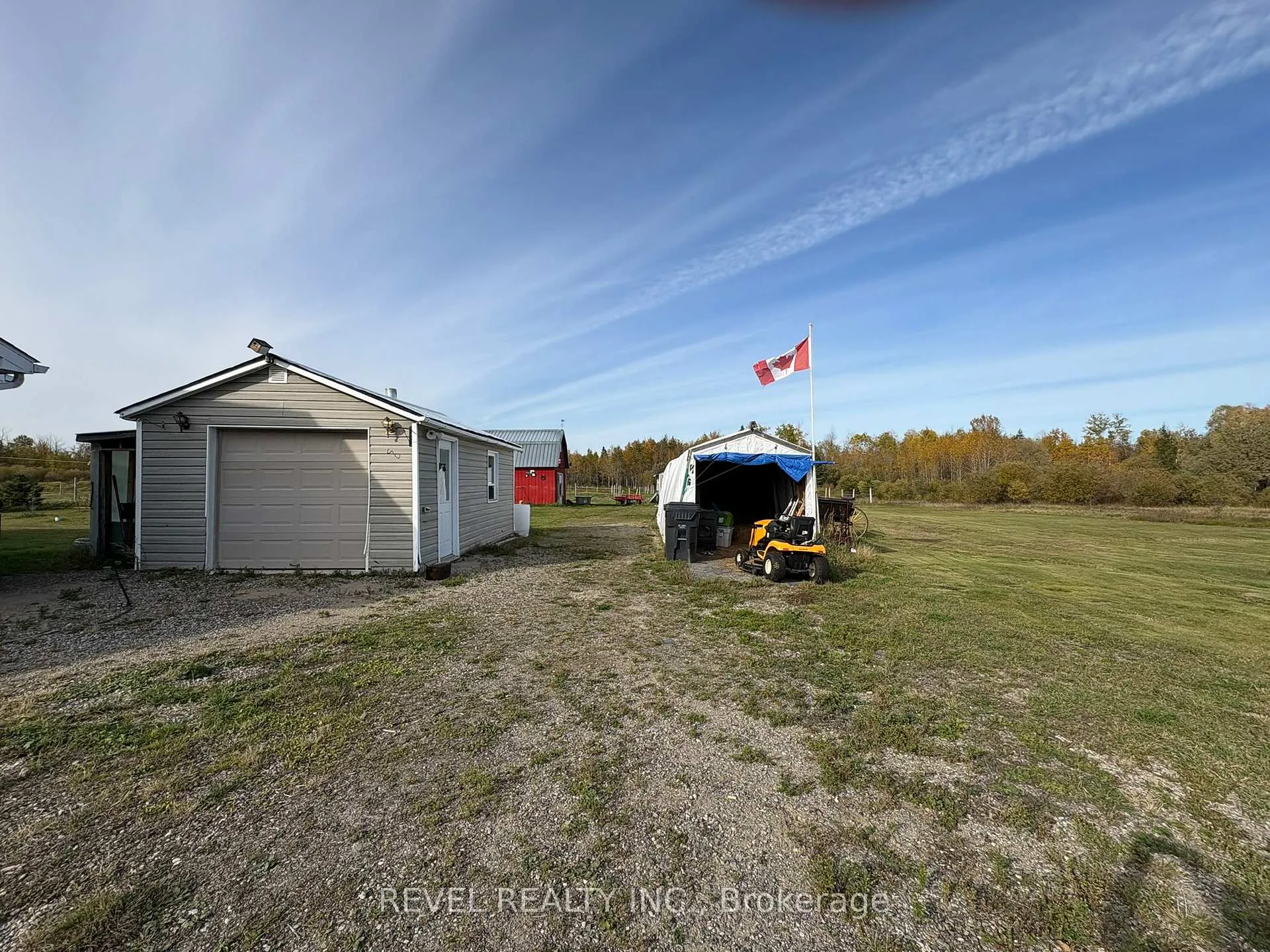 Photo 5 of 92 Concession 15, Val Rita, Kapuskasing — HOMEH