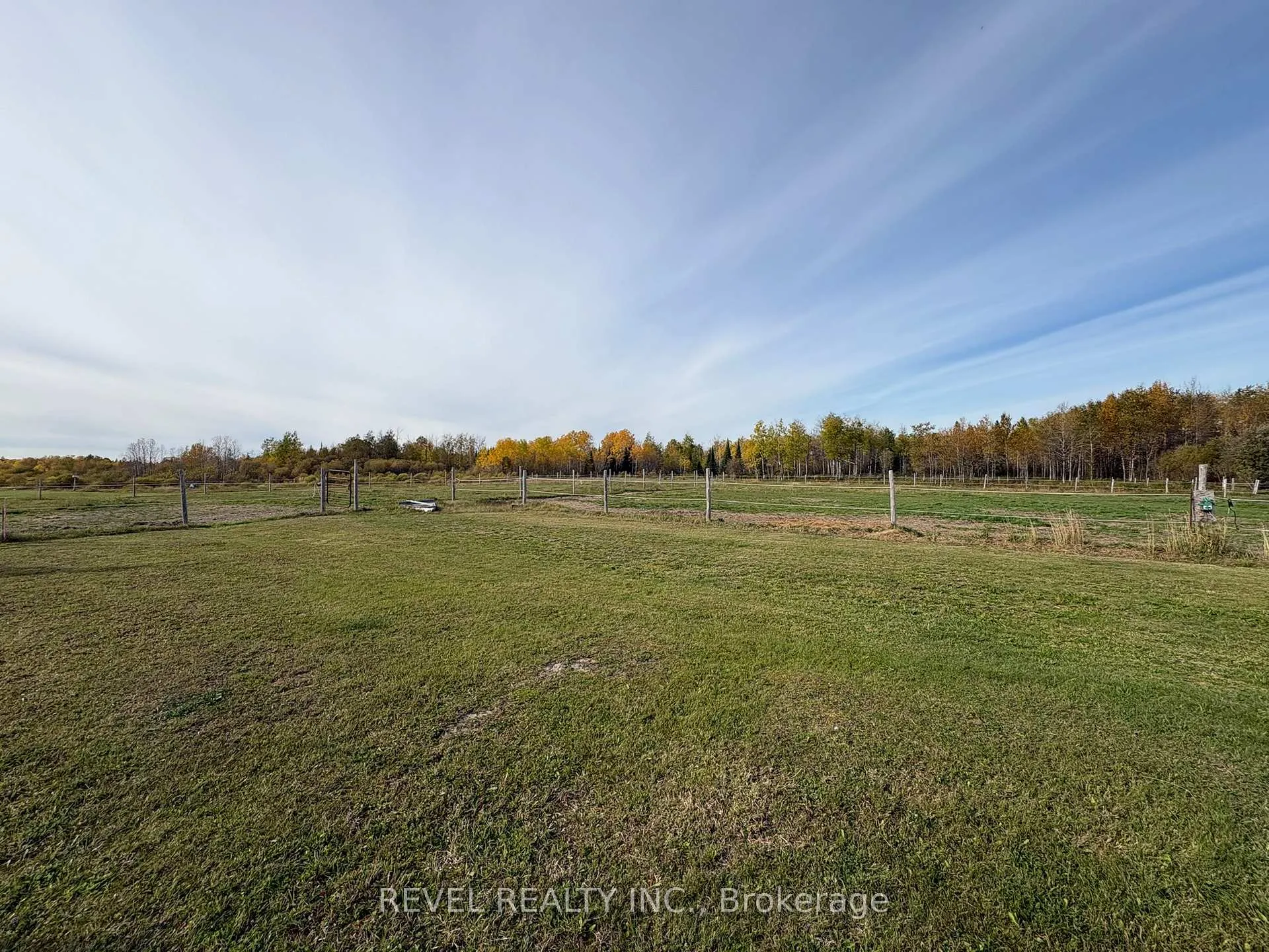 Photo 8 of 92 Concession 15, Val Rita, Kapuskasing — HOMEH