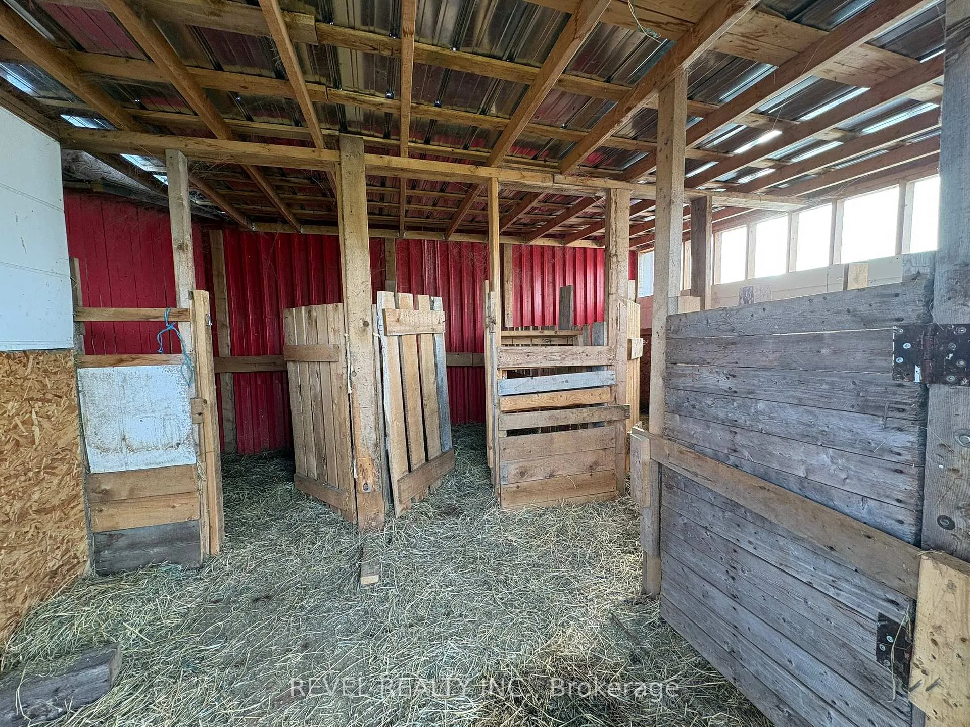Photo 10 of 92 Concession 15, Val Rita, Kapuskasing — HOMEH