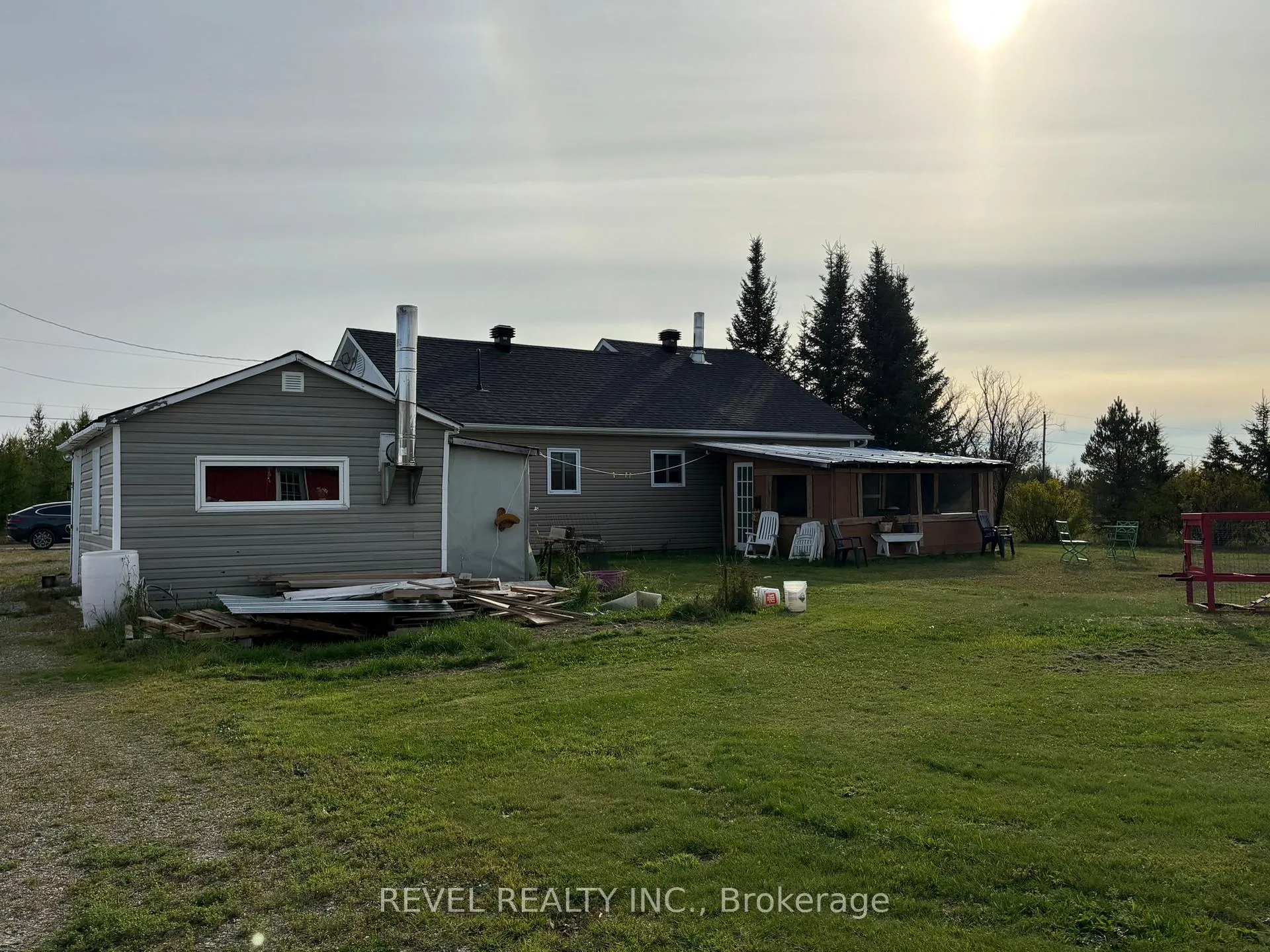 Photo 16 of 92 Concession 15, Val Rita, Kapuskasing — HOMEH