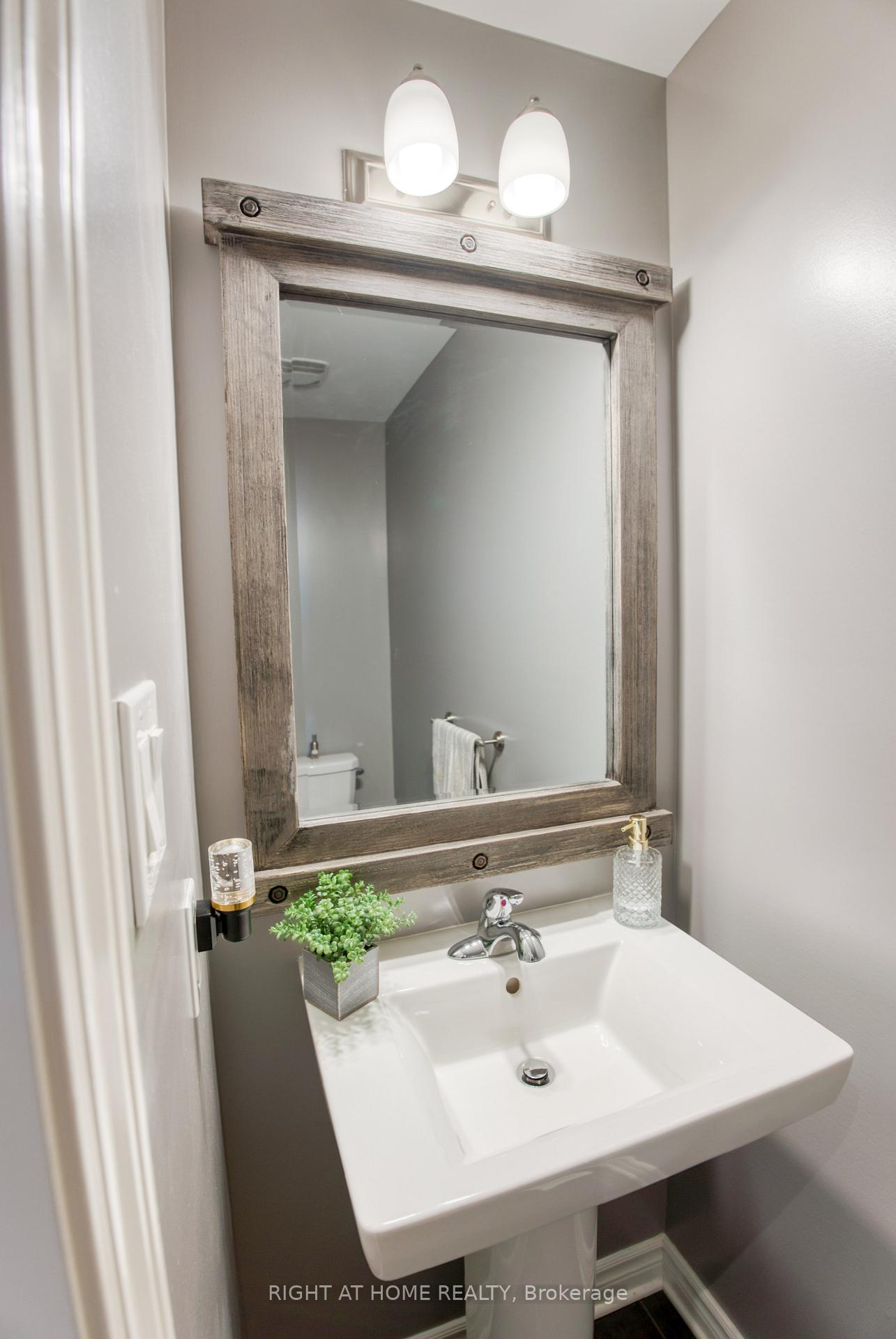 Photo 23 of 1148 Beckett Crescent, Ottawa, Stittsville (South) — HOMEH