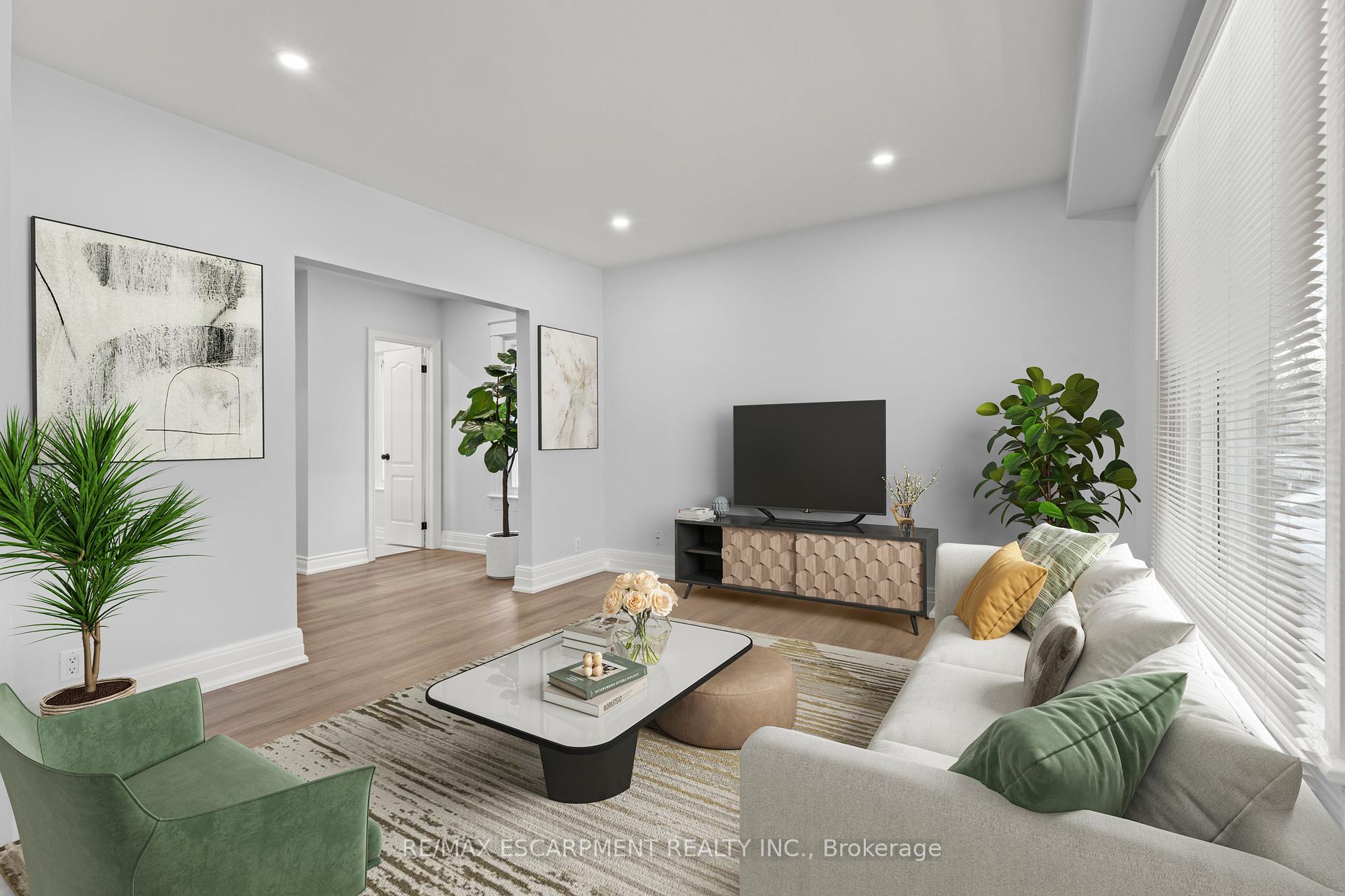 Photo 6 of 2 Berryman Avenue, St. Catharines, E. Chester — HOMEH