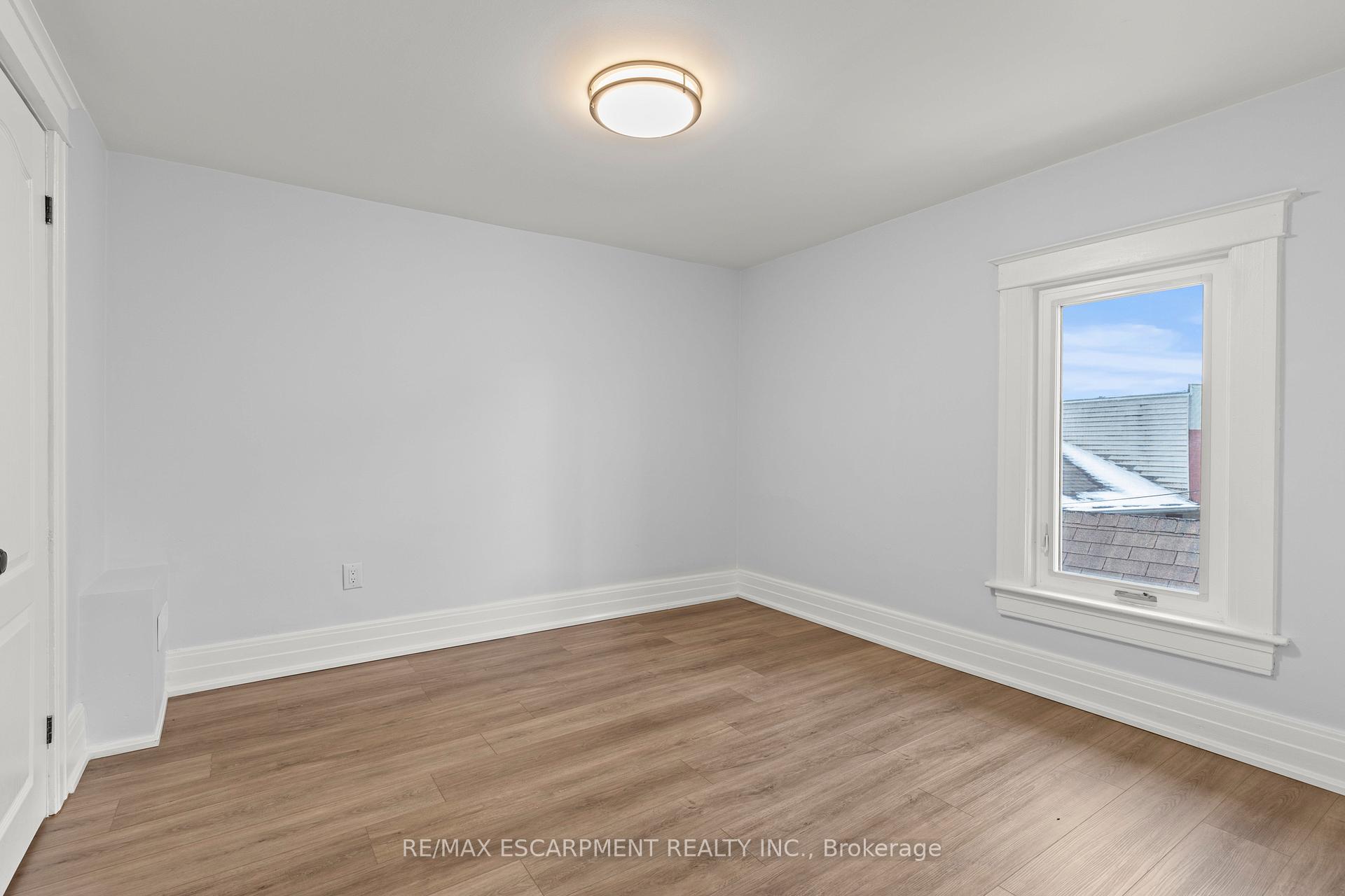 Photo 19 of 2 Berryman Avenue, St. Catharines, E. Chester — HOMEH
