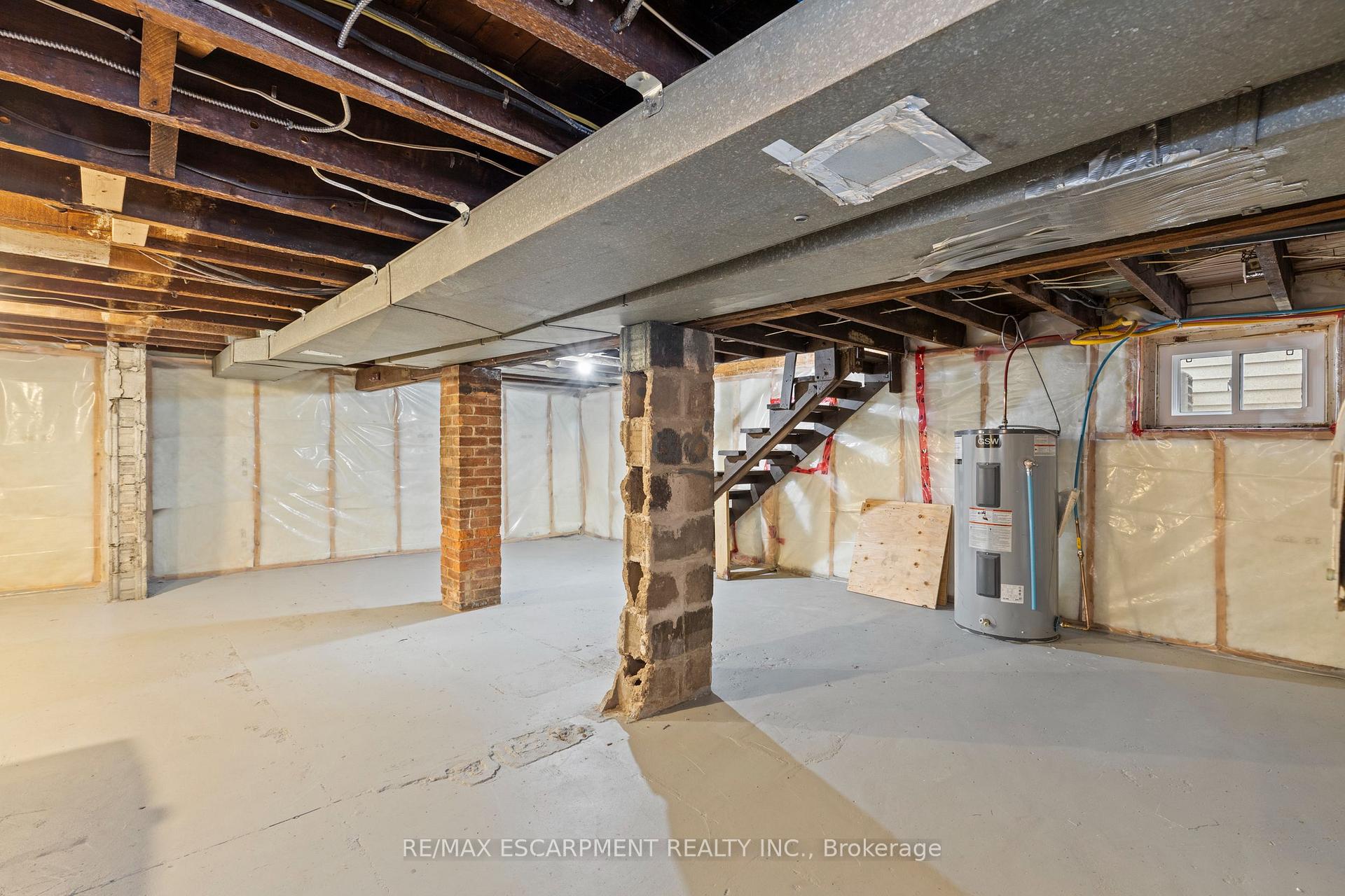 Photo 22 of 2 Berryman Avenue, St. Catharines, E. Chester — HOMEH