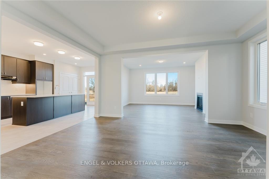 Photo 4 of 394 Meynell Road, Ottawa, Goulbourn Twp From Franktown Rd/South To Rideau — HOMEH