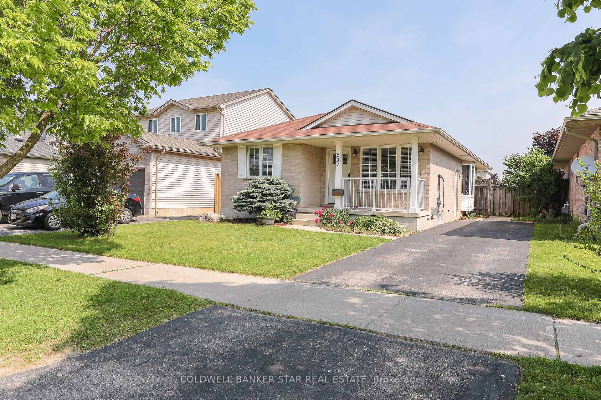 Photo 2 of 607 Highview Drive, St. Thomas — HOMEH